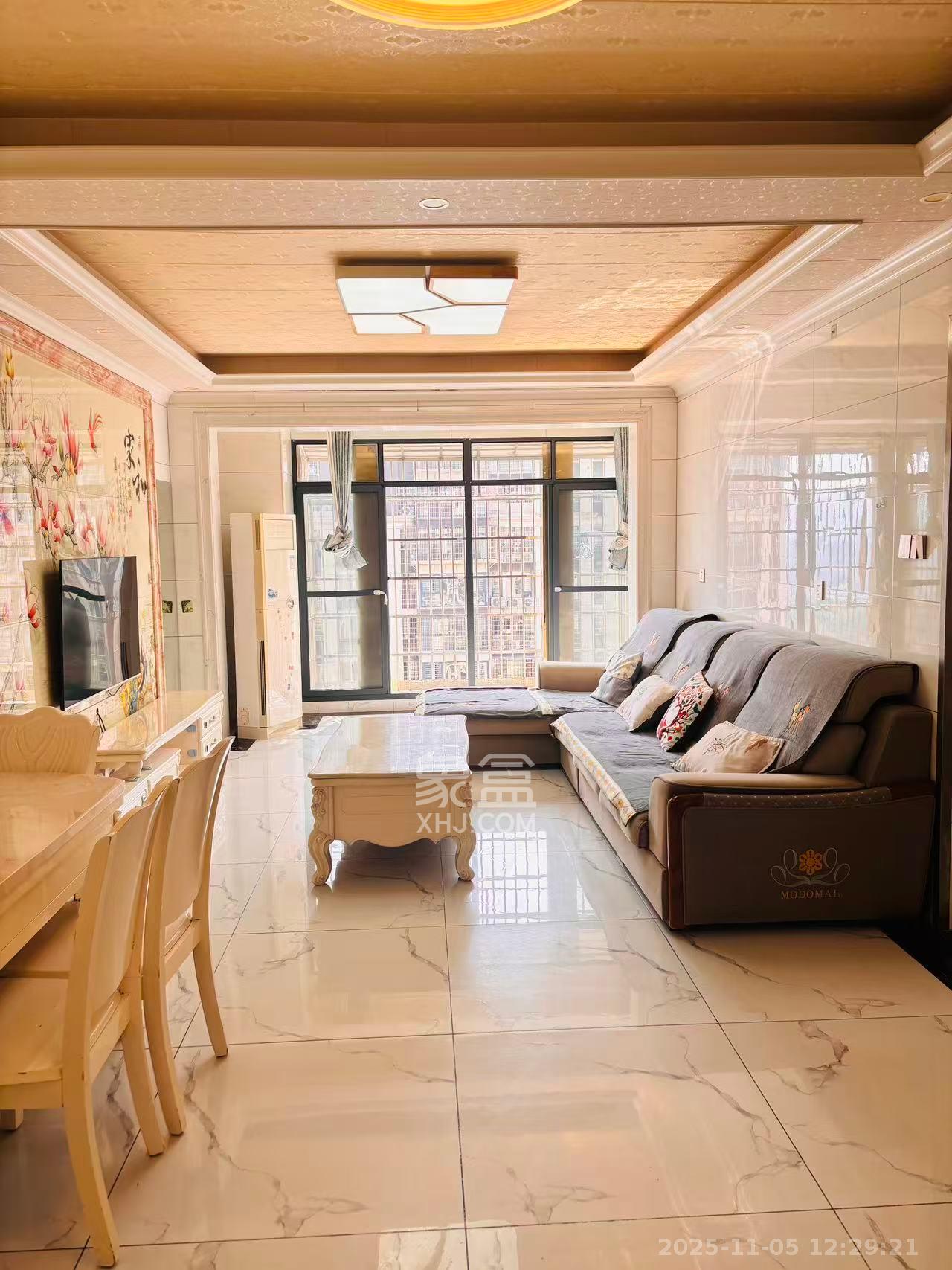 桥头家苑一期  2室2厅1卫    1800.0元/月