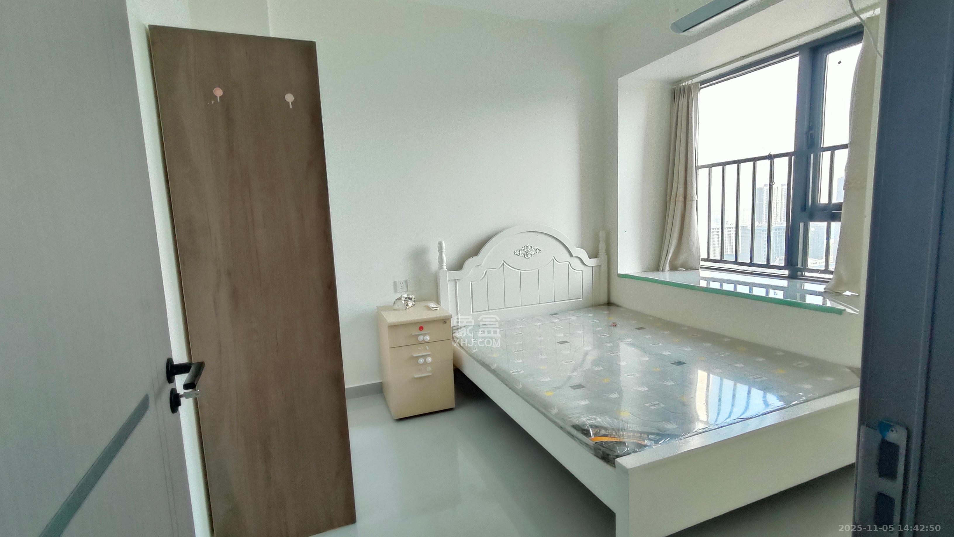 悦海豪庭  1室0厅0卫    1600.0元/月室内图