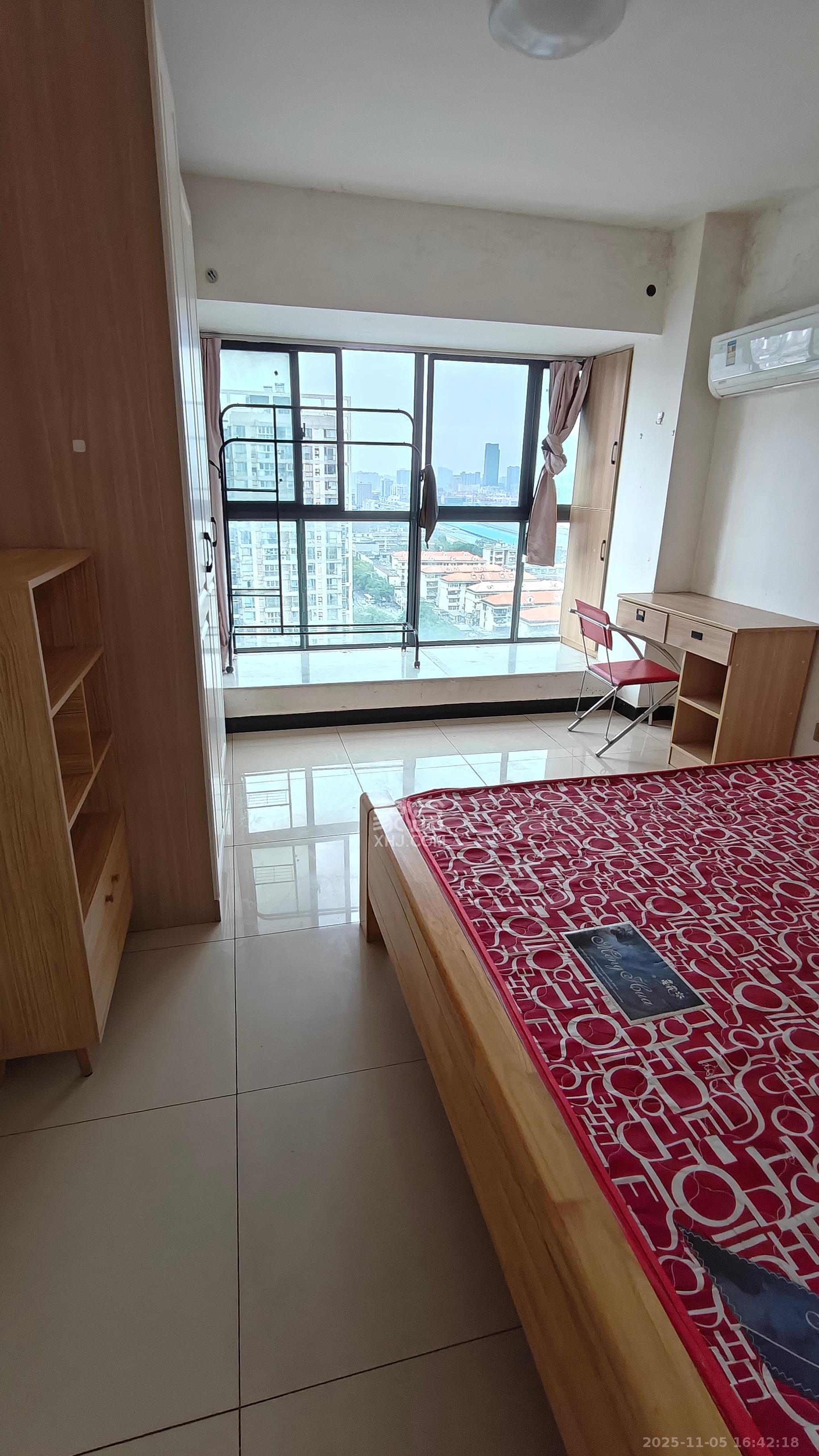 几米空间  1室1厅1卫    1500.0元/月