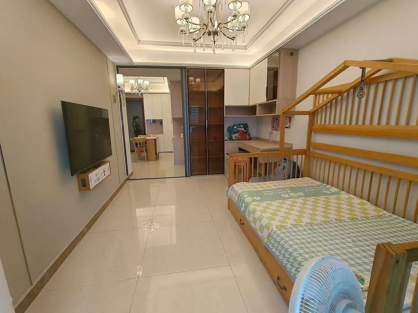 恒大美丽沙天璟湾  1室2厅1卫    2500.0元/月室内图