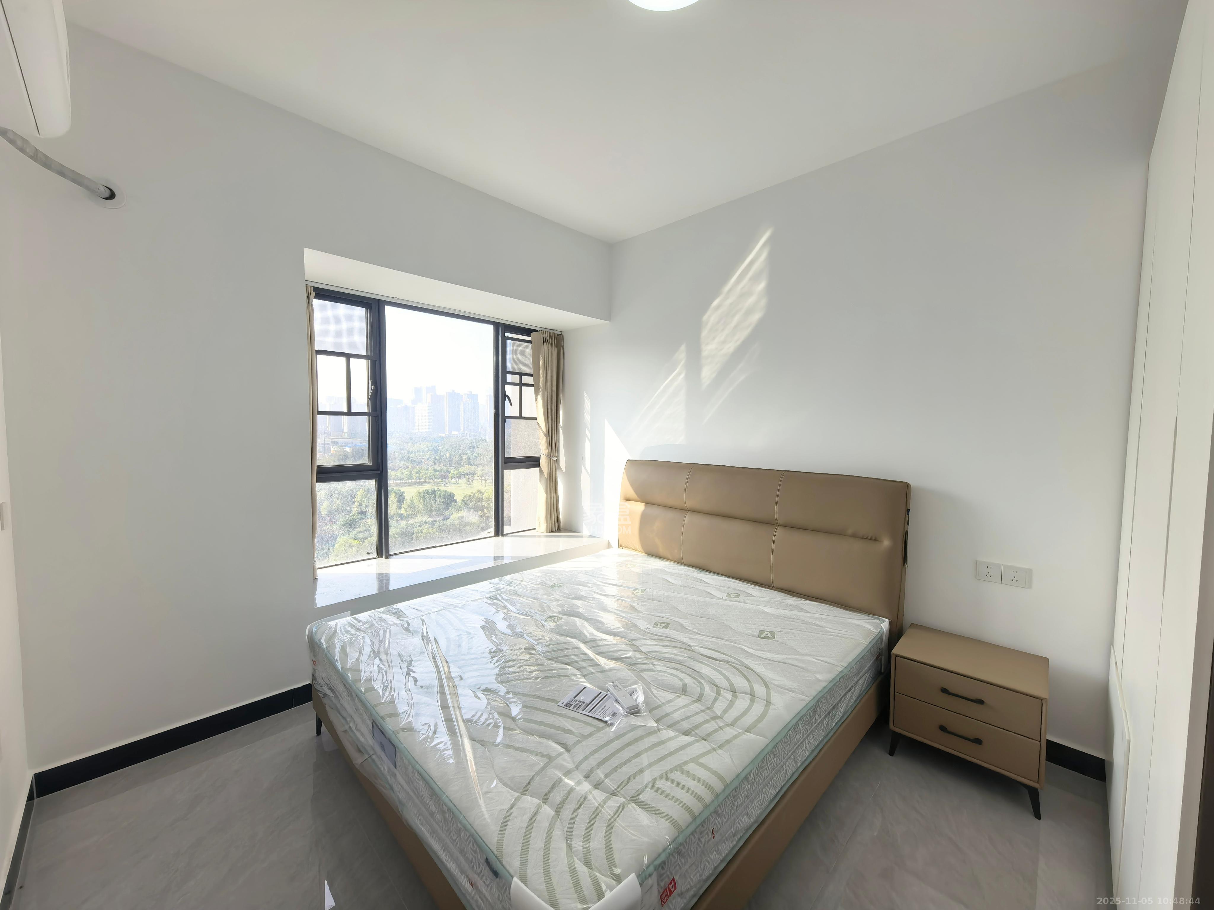 润和星河玥 3室2厅2卫 2800.0元/月 润和星河玥 3室2厅2卫 2800.0元/月室内图