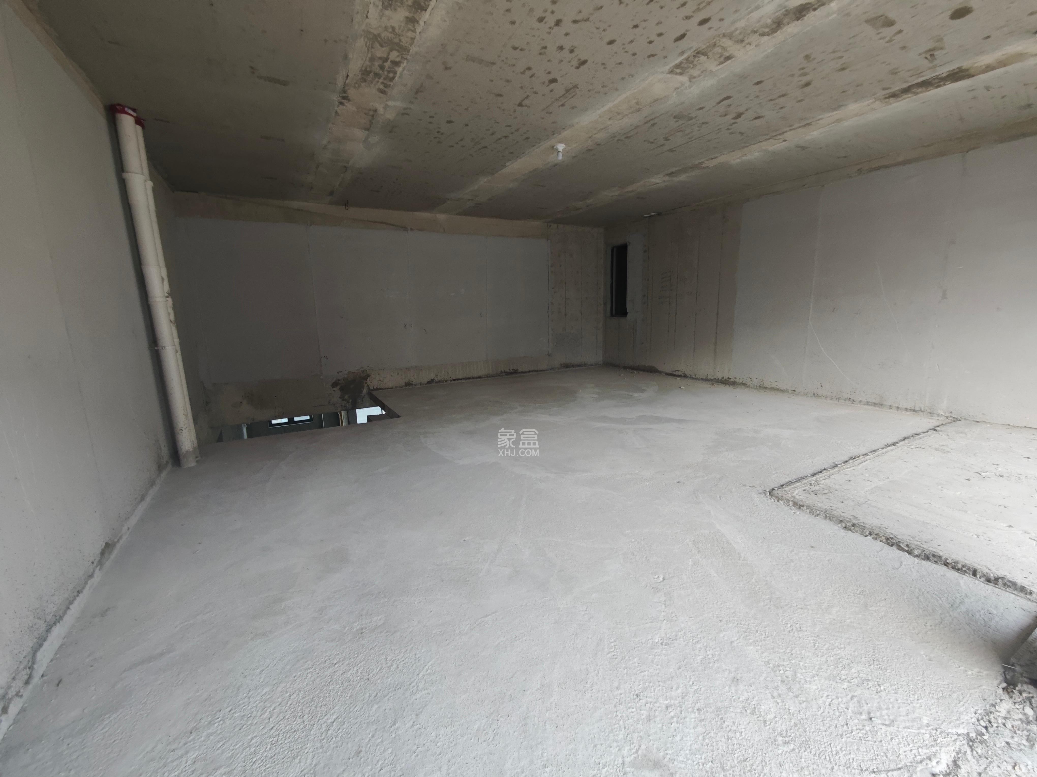 新城明昱东方  4室2厅2卫    4500.0元/月室内图