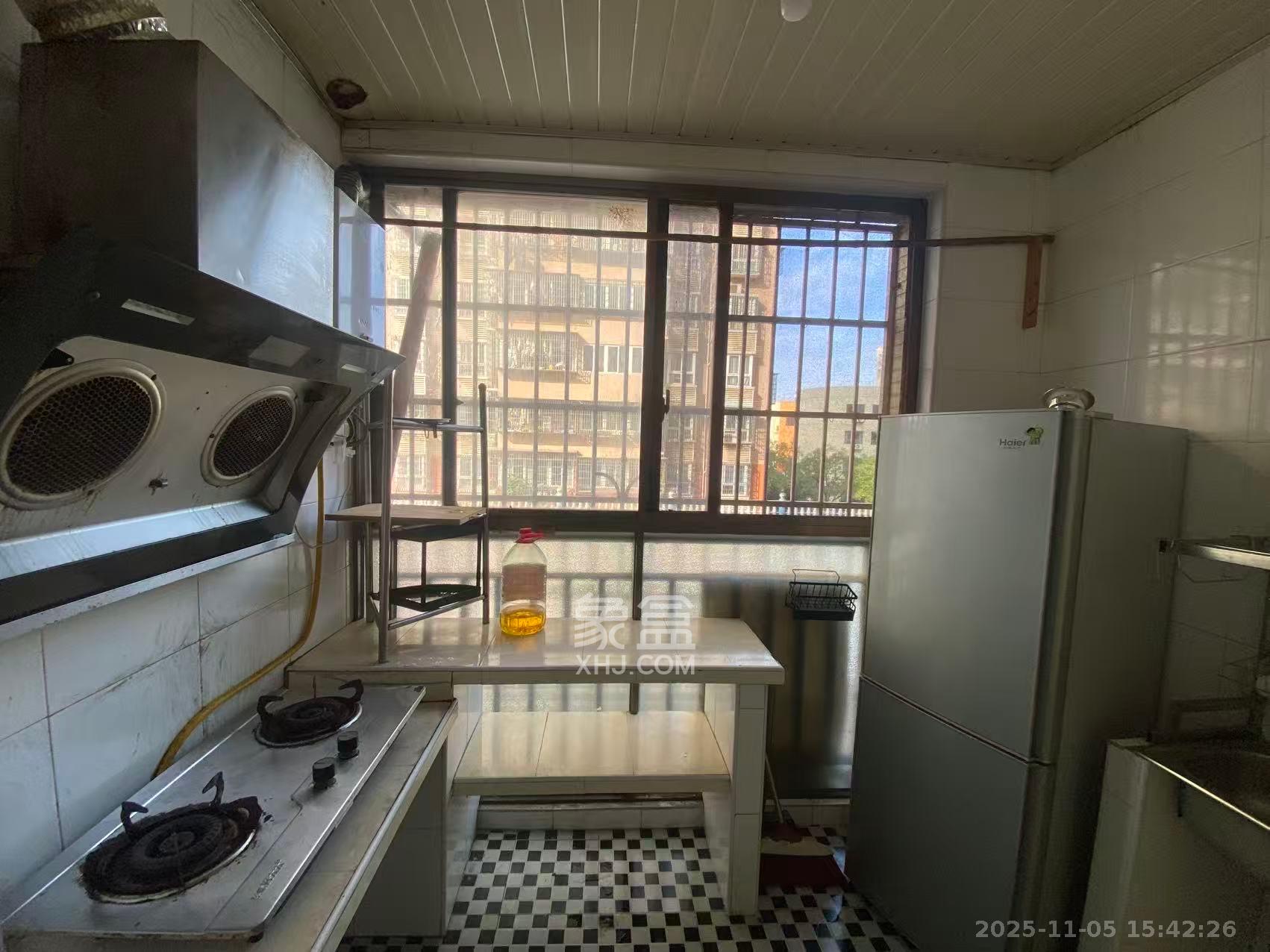 湘核佳苑  2室1厅1卫    1400.0元/月室内图