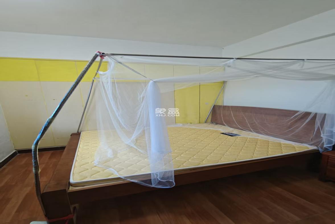 海口农行宿舍(海秀路48-1号) 3室2厅2卫 2500.0元/月 海口农行宿舍(海秀路48-1号) 3室2厅2卫 2500.0元/月户型图