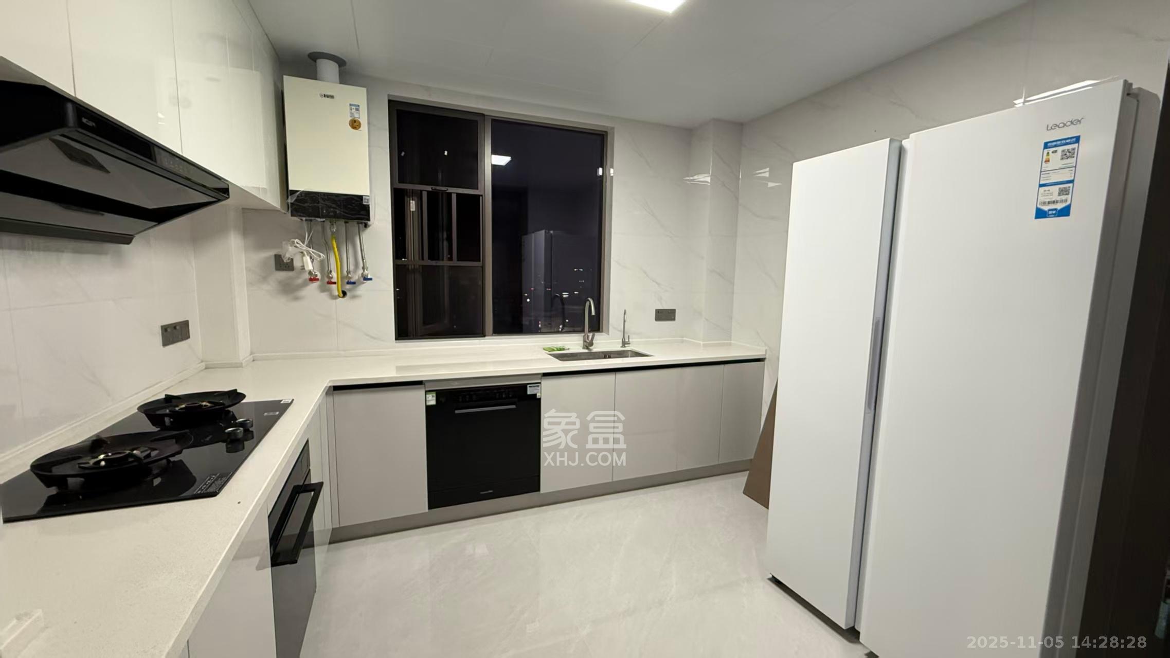 长沙檀府  4室2厅2卫    12000.0元/月室内图