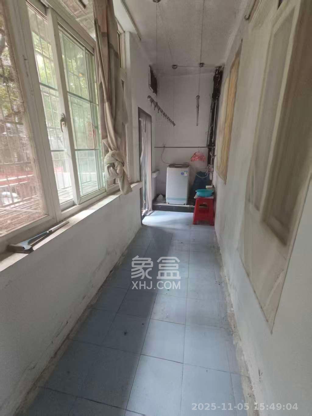 百纺大院宿舍 2室1厅1卫 1550.0元/月 百纺大院宿舍 2室1厅1卫 1550.0元/月室内图