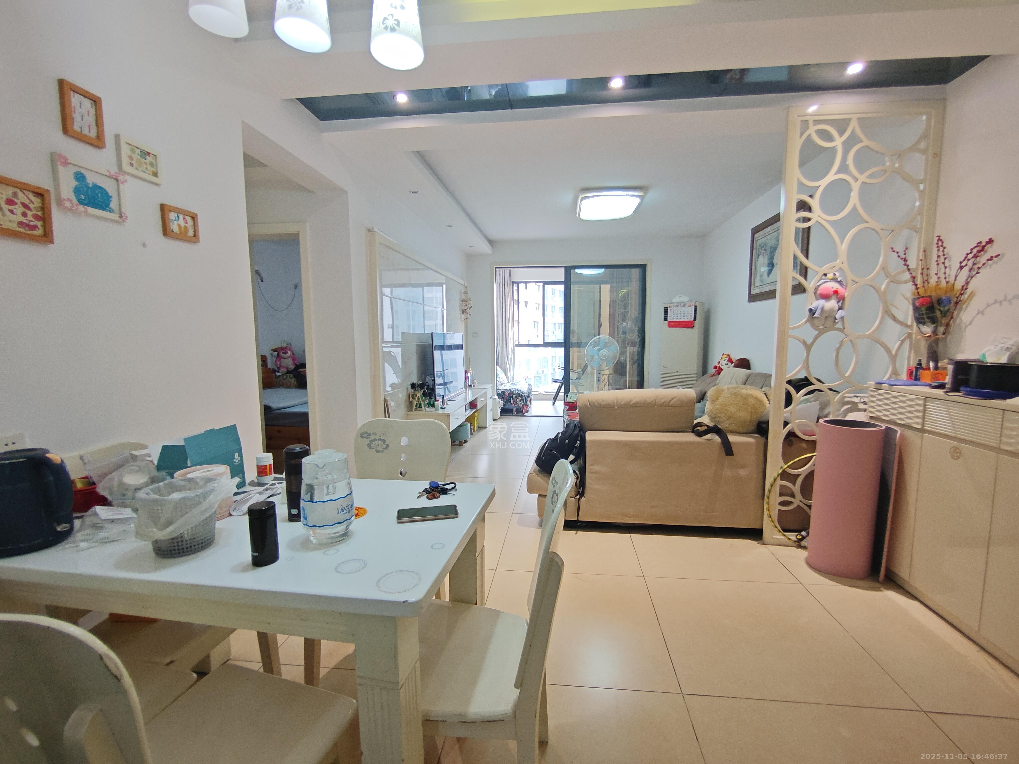 保利麓谷林语C区  3室2厅1卫    2600.0元/月