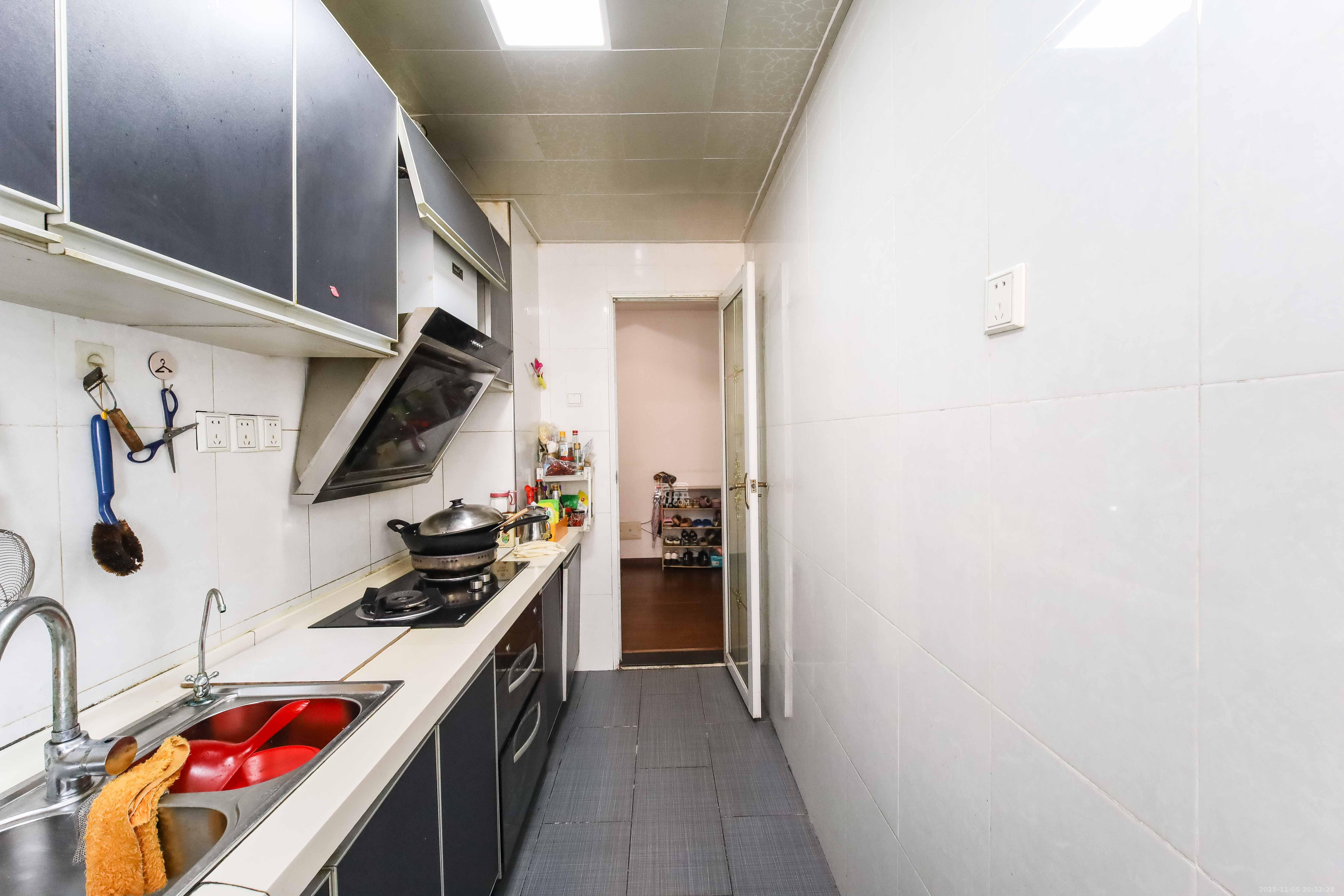 东玺门 2室2厅1卫 76.8万 东玺门 2室2厅1卫 76.8万厨房