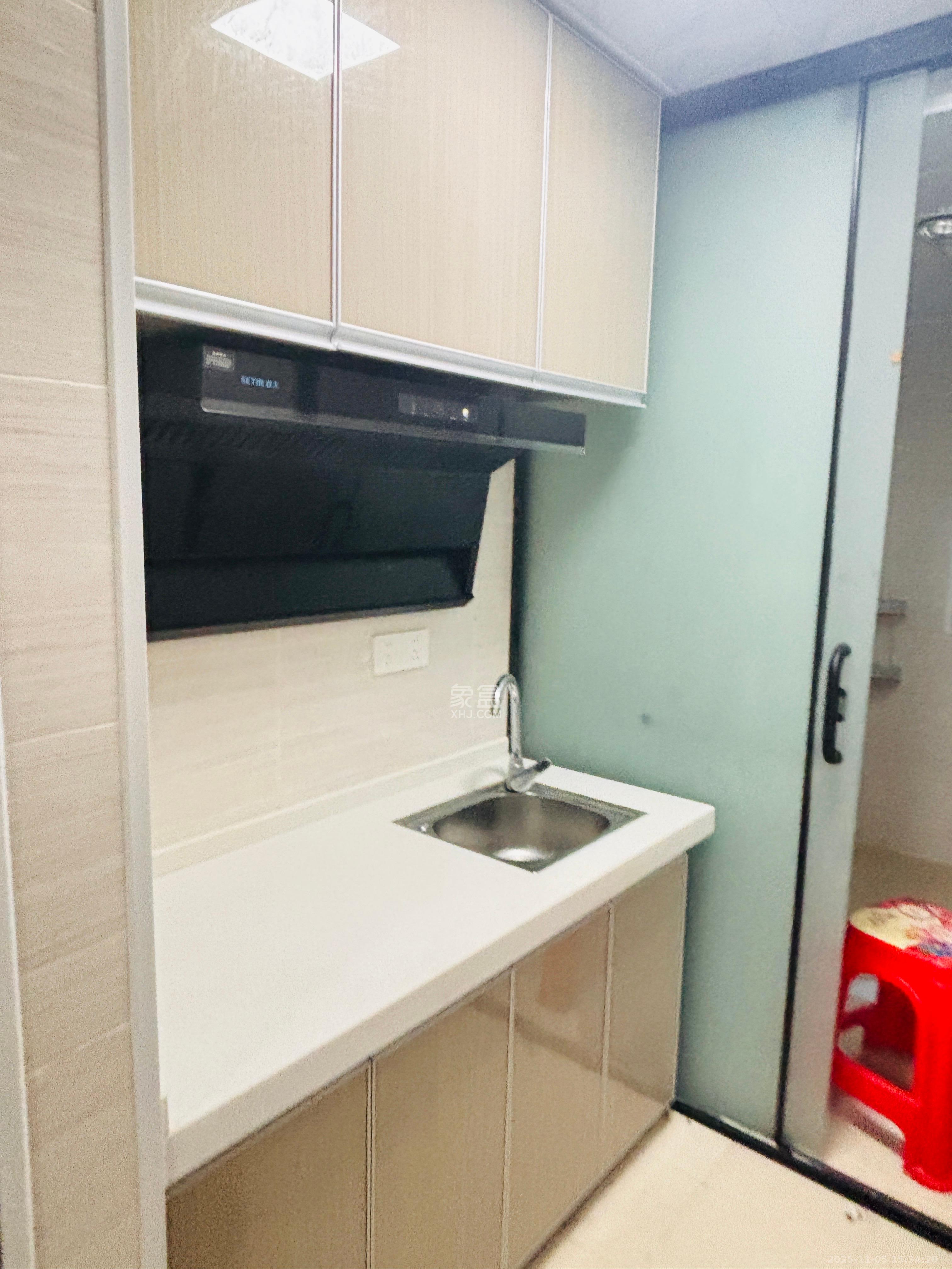 桥头家苑一期  1室1厅1卫    1000.0元/月室内图