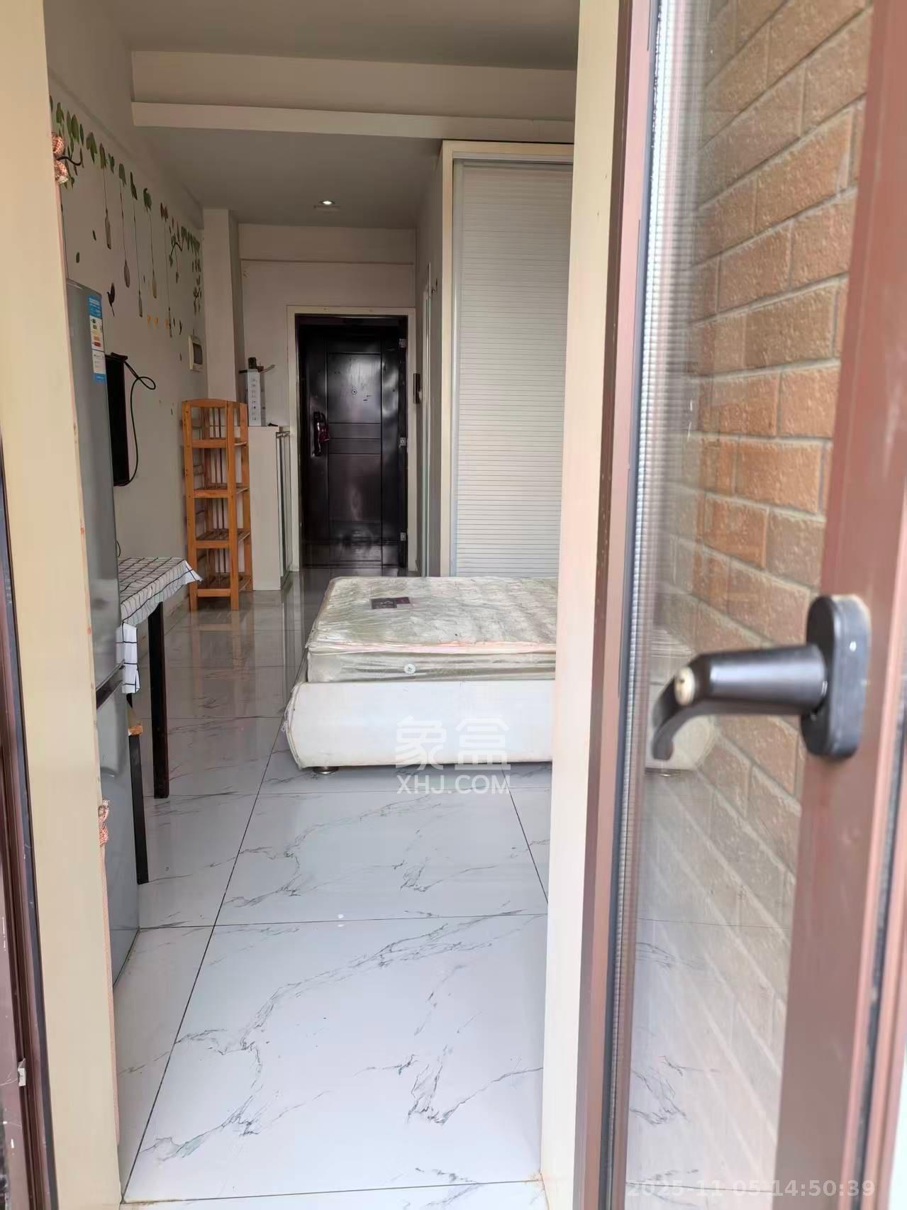 水岸世景 1室1厅1卫 1100.0元/月 水岸世景 1室1厅1卫 1100.0元/月室内图