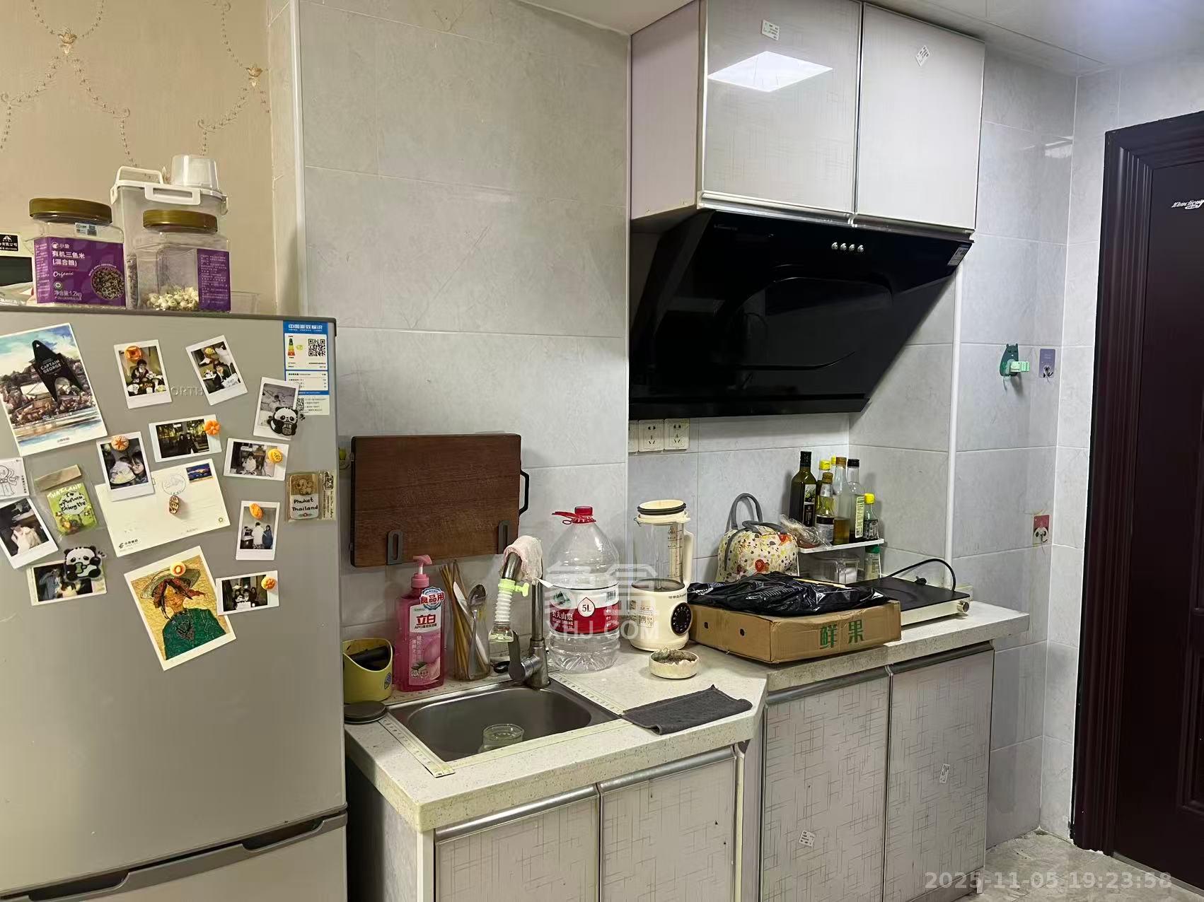 英郡年华 1室1厅1卫 1500.0元/月 英郡年华 1室1厅1卫 1500.0元/月室内图