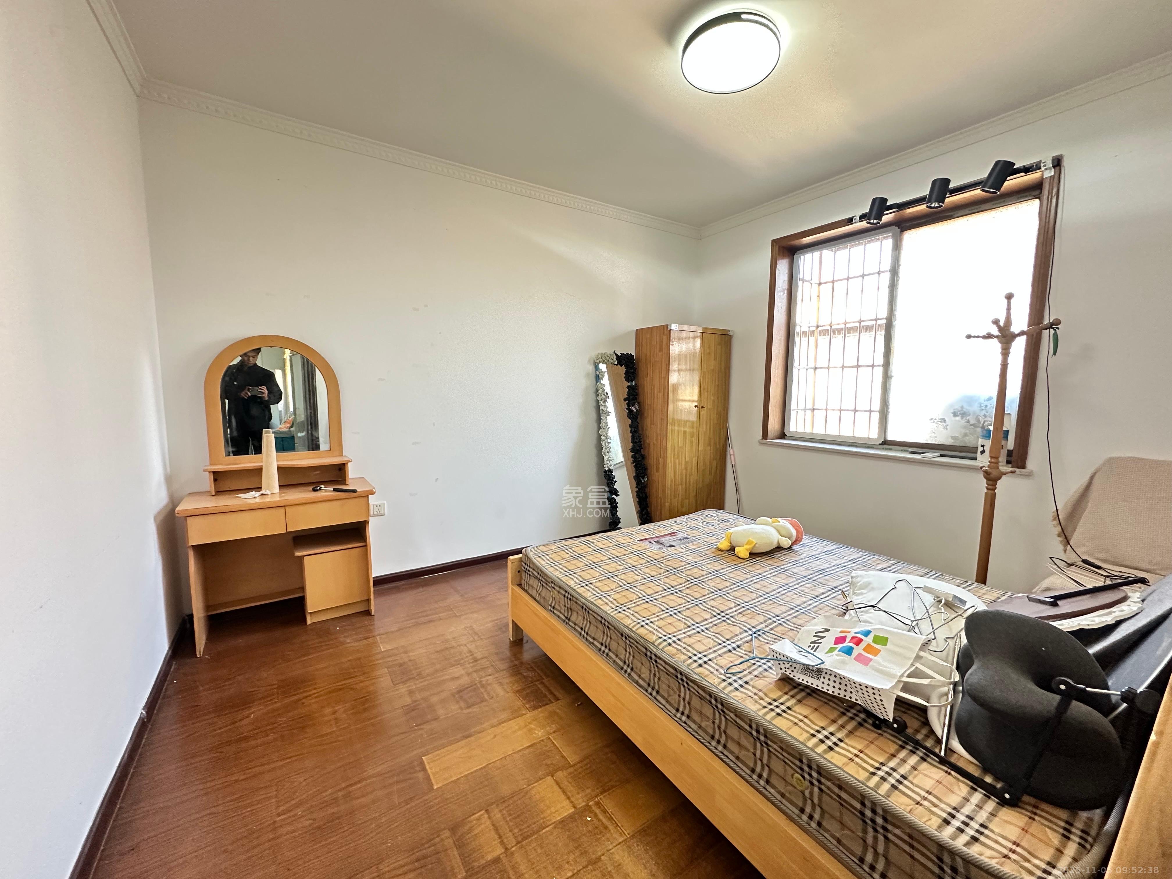 群芳园 3室1厅1卫 1700.0元/月 群芳园 3室1厅1卫 1700.0元/月室内图