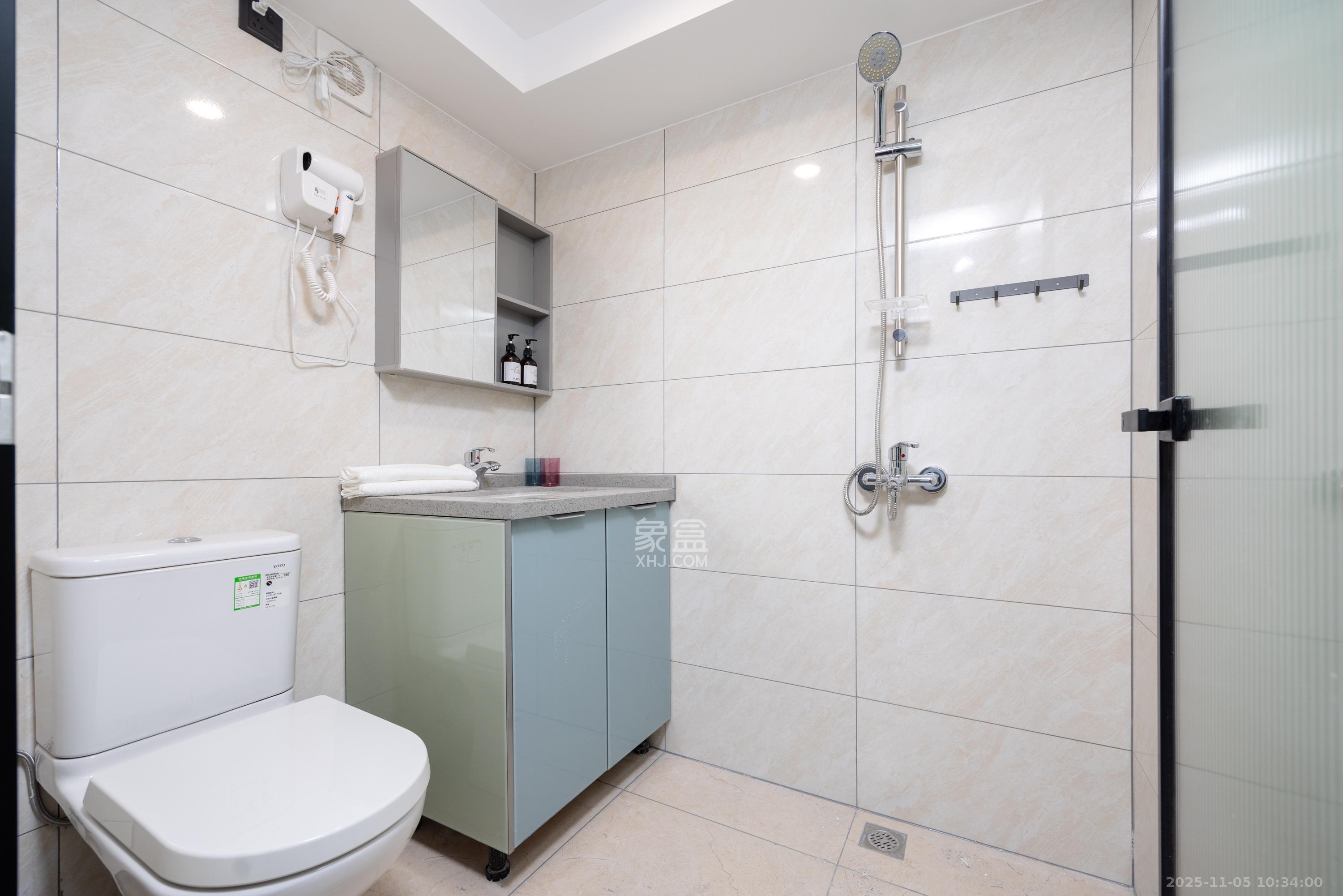 保利天禧EF区 1室1厅1卫 1600.0元/月 保利天禧EF区 1室1厅1卫 1600.0元/月室内图