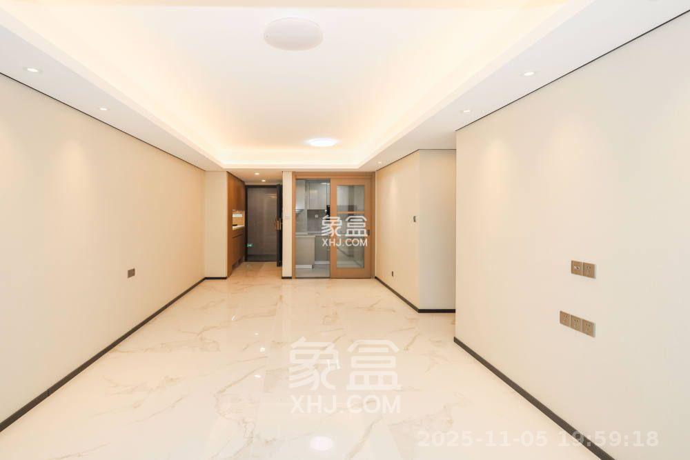 中海麓山境南区  3室2厅2卫    2200.0元/月室内图