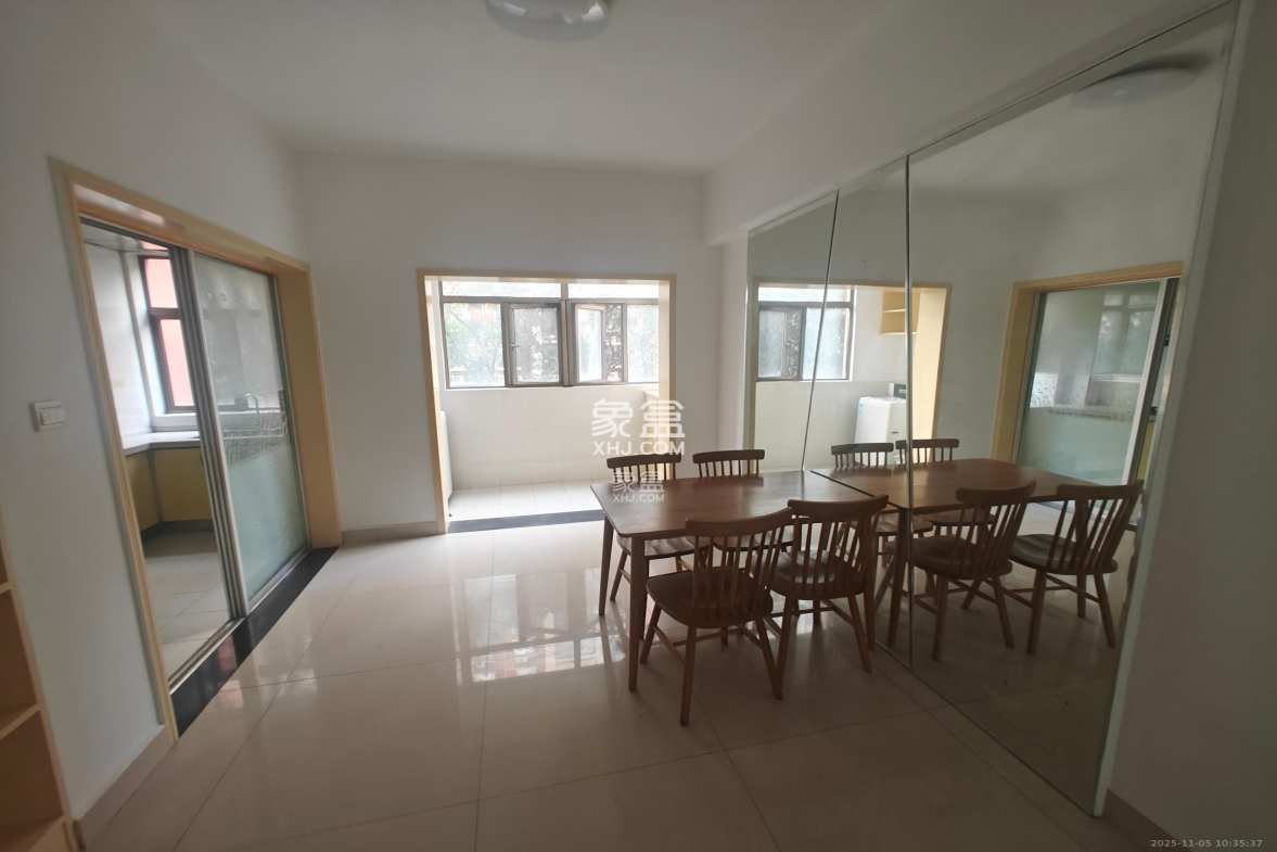 西岸润泽府 3室2厅2卫 3100.0元/月 西岸润泽府 3室2厅2卫 3100.0元/月室内图