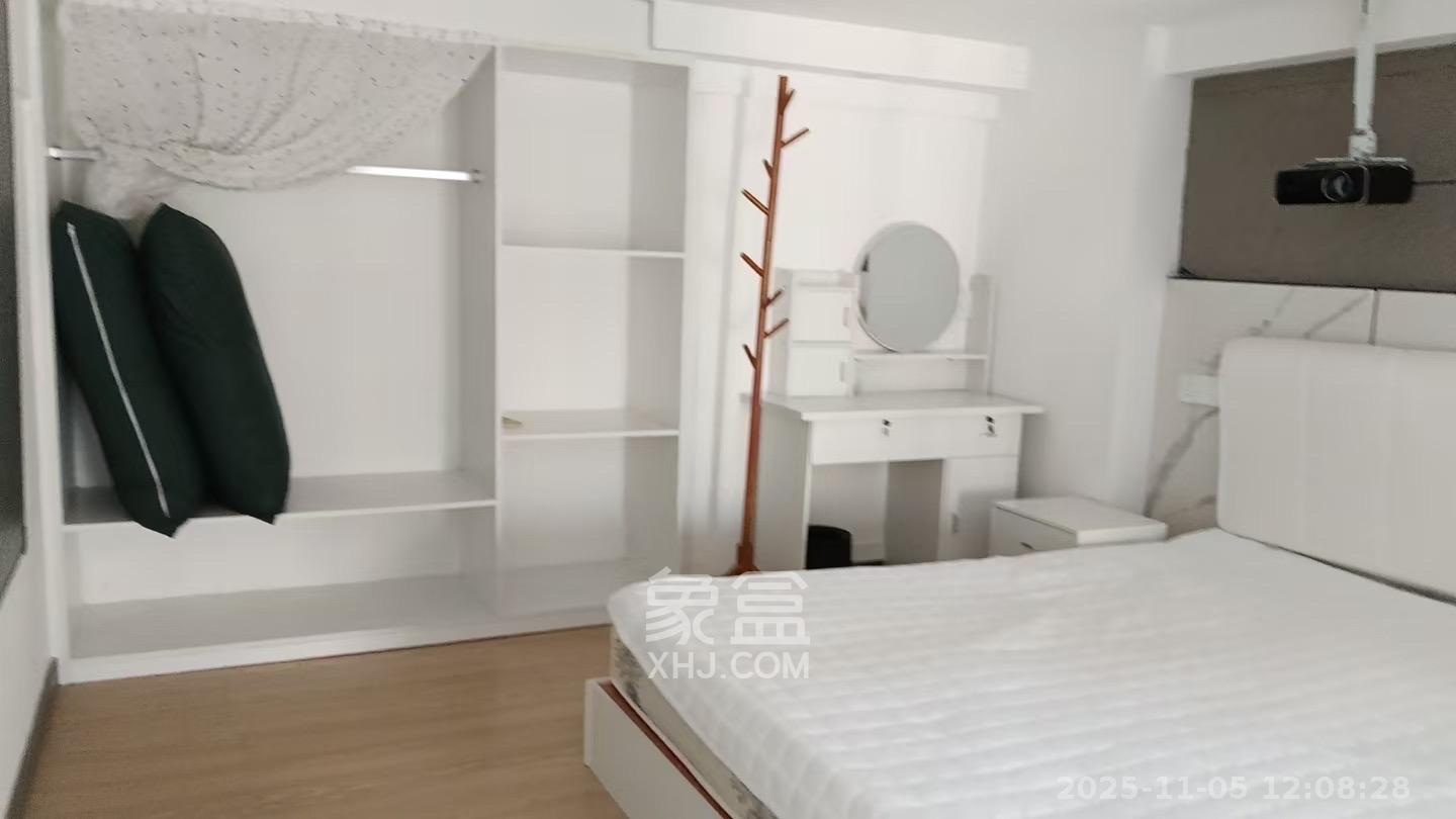 保利恒伟时光印象  1室1厅1卫    1500.0元/月室内图