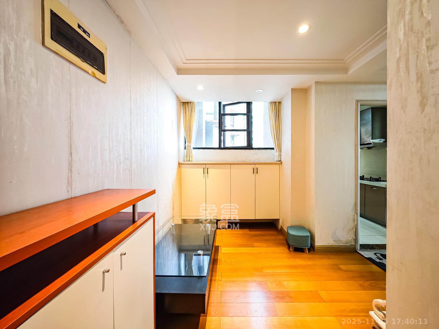 双湾国际(湘江御景花园) 3室2厅2卫 120.0万 双湾国际(湘江御景花园) 3室2厅2卫 120.0万其他