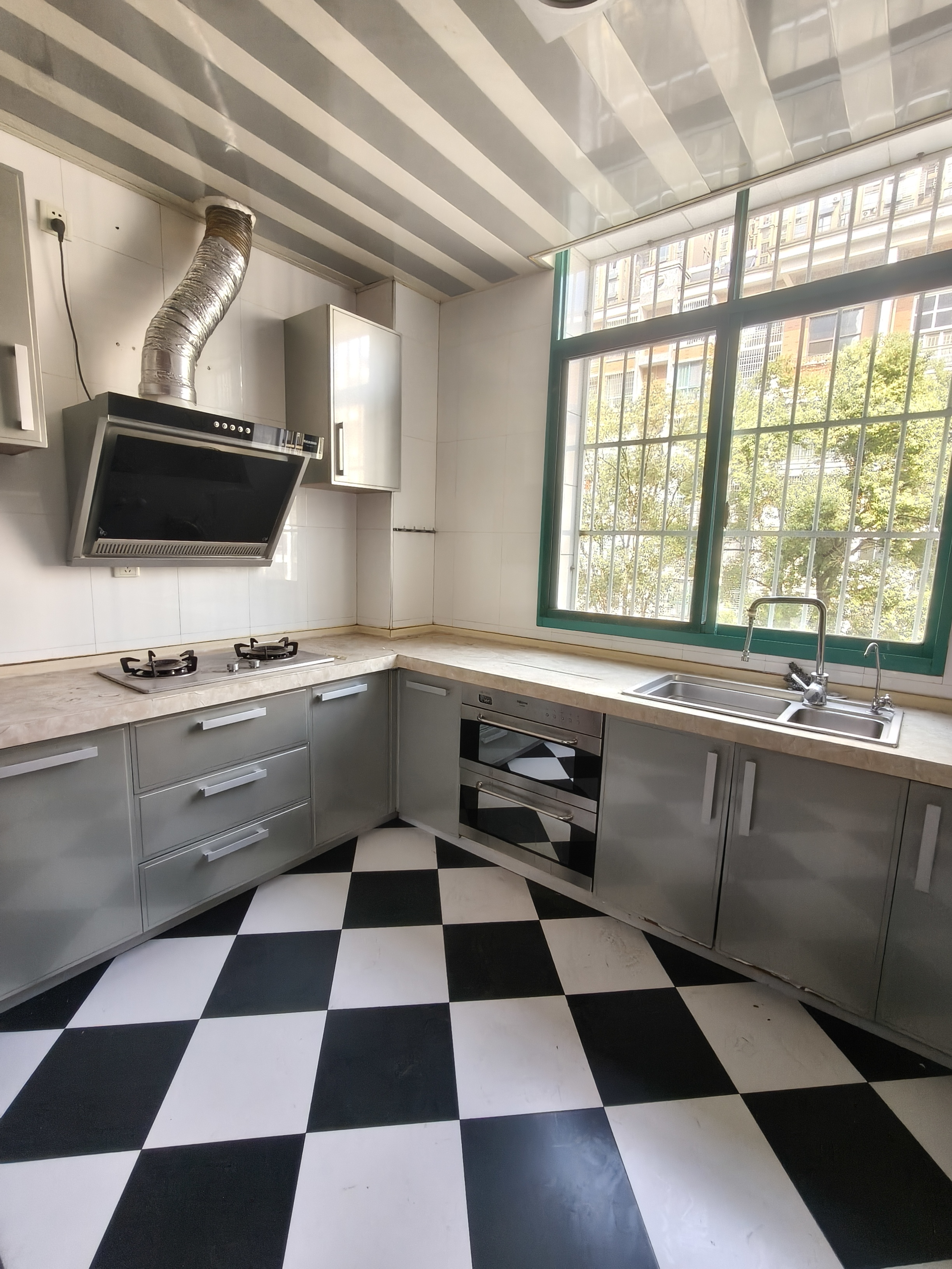 加州阳光小区（吉星阳光）  1室0厅0卫    59.8万客厅