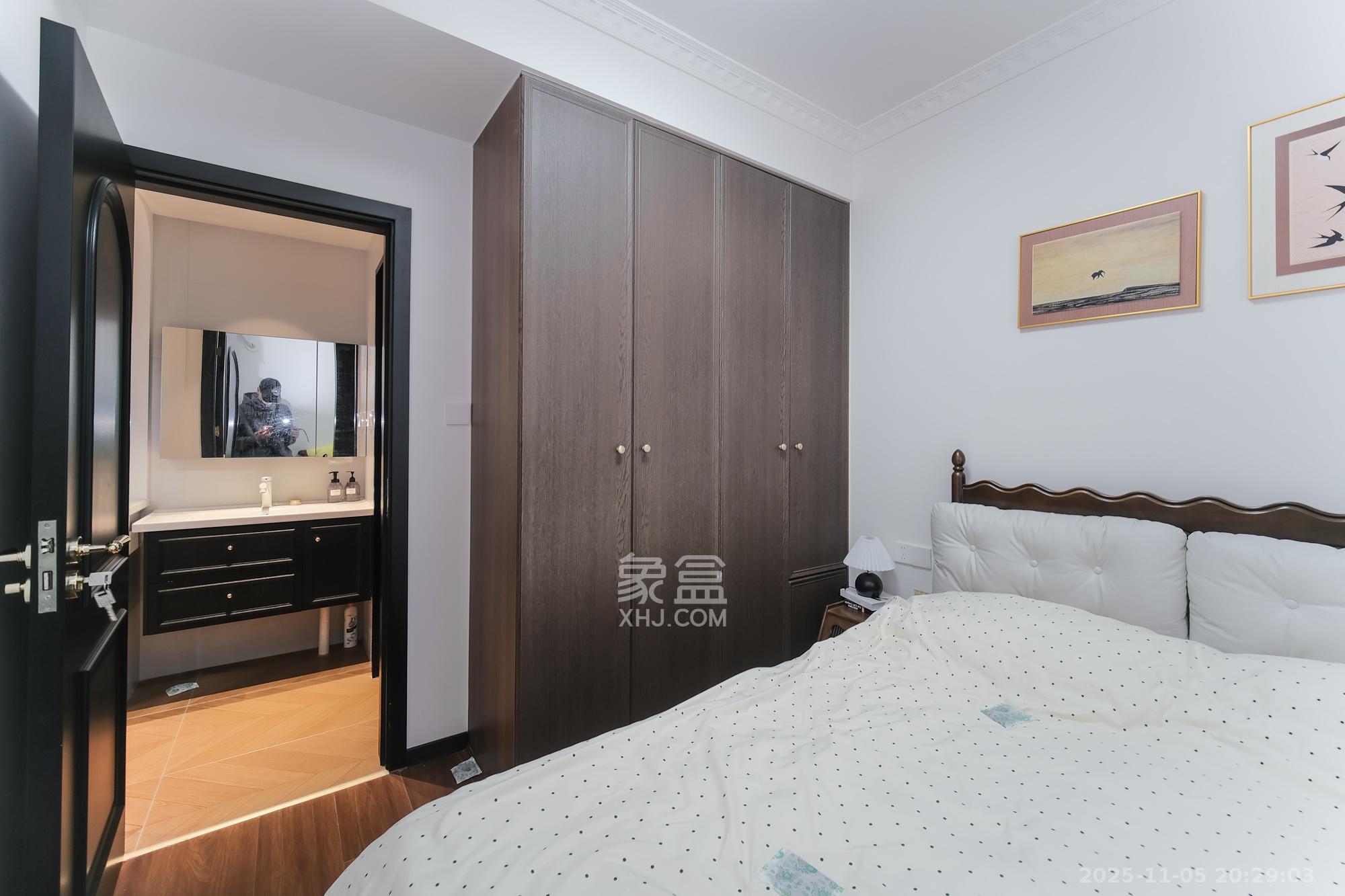 荣盛花语城  2室2厅1卫    85.8万卧室