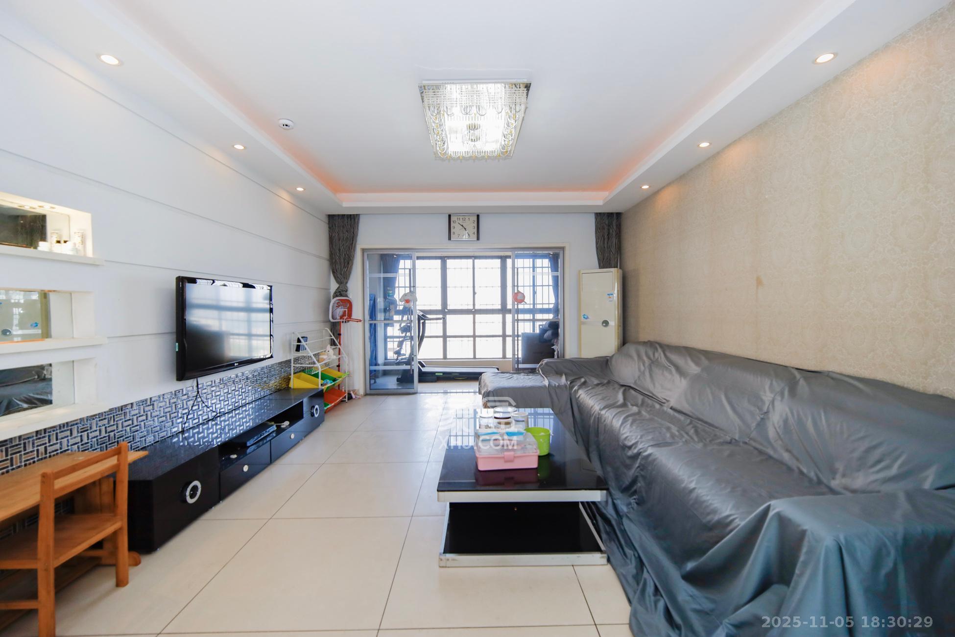 上海城小区  4室2厅1卫    155.0万