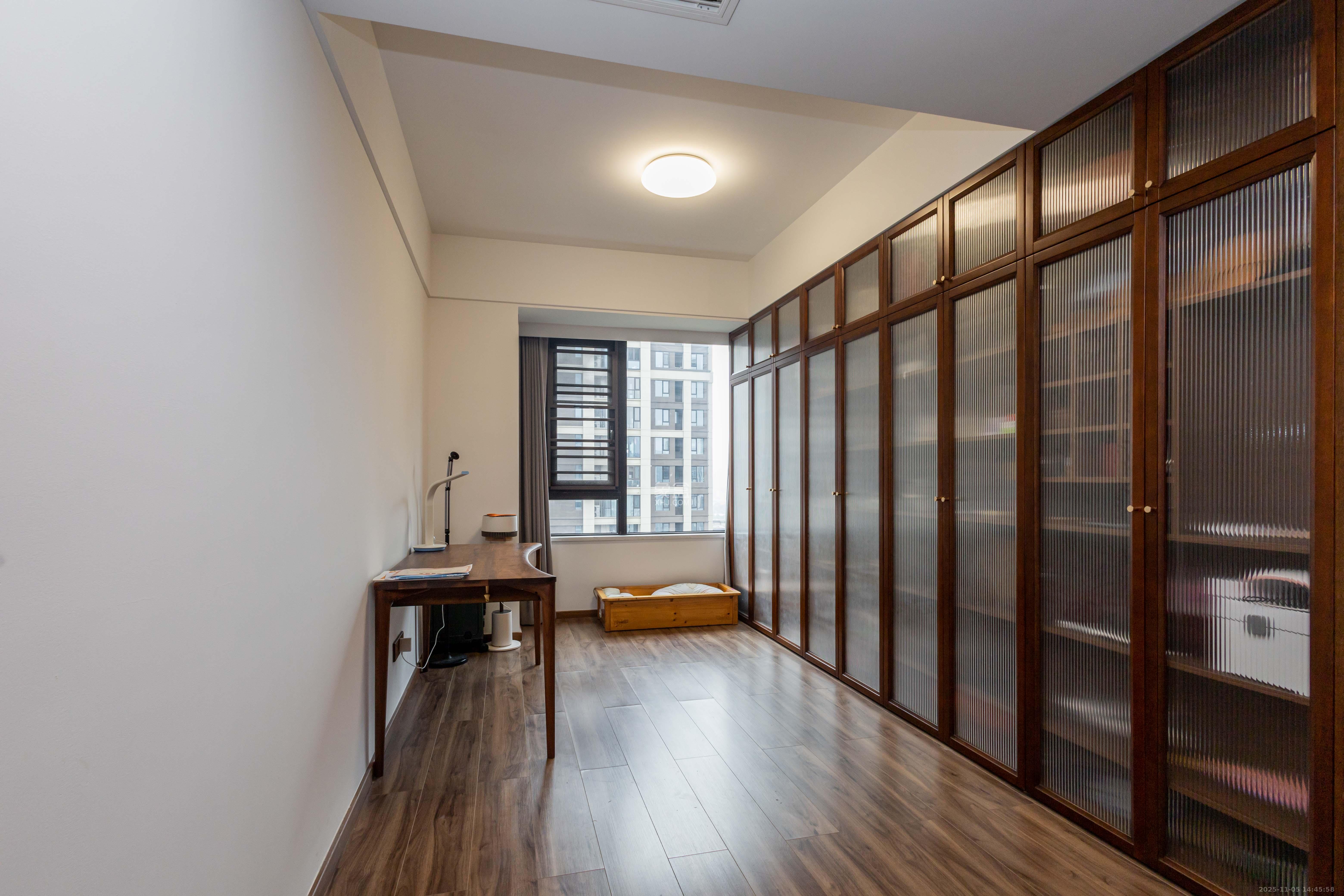 金茂建发观悦 3室2厅2卫 205.0万 金茂建发观悦 3室2厅2卫 205.0万卧室