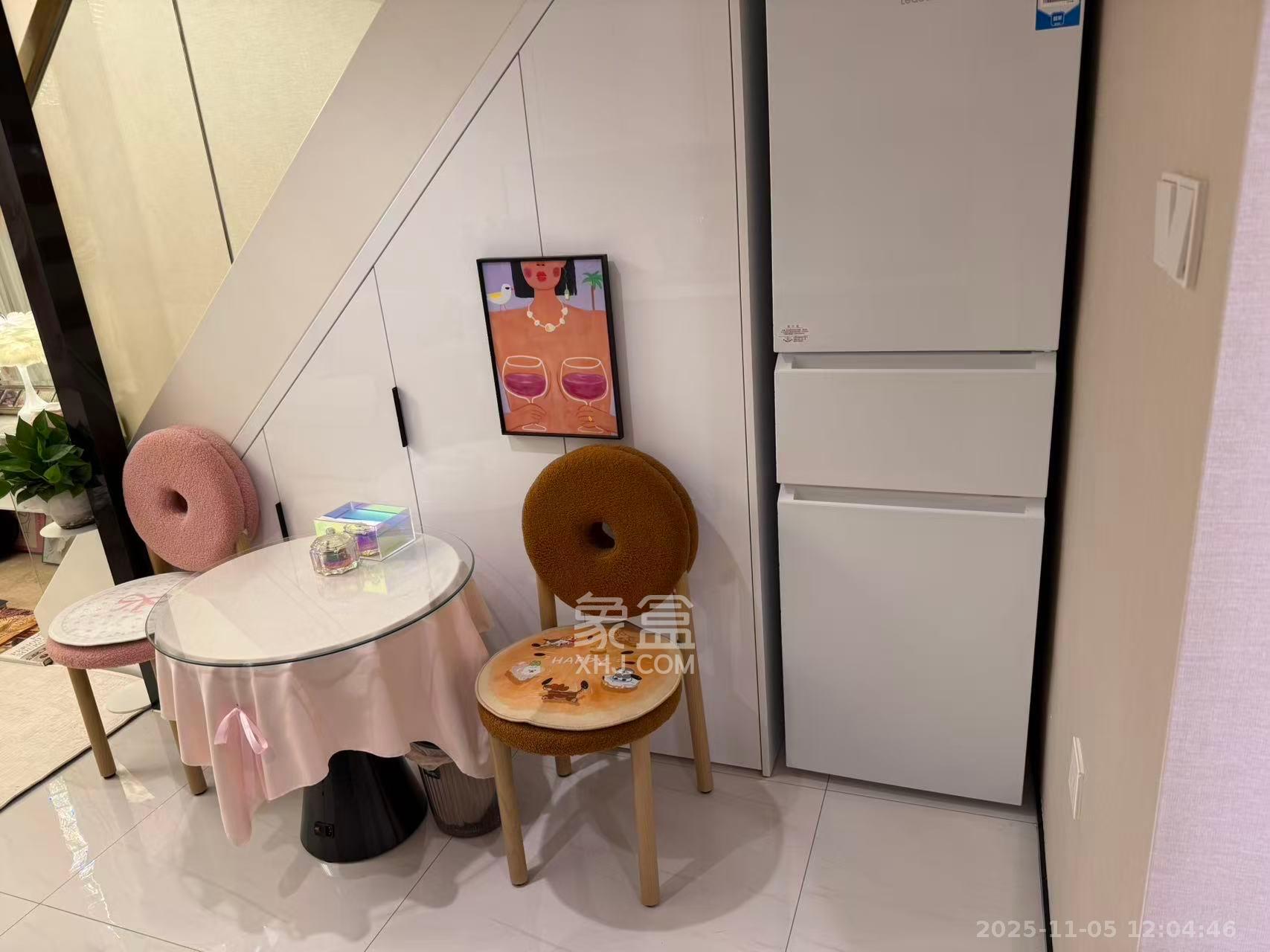 藏珑湖上公馆  1室1厅1卫    3500.0元/月室内图