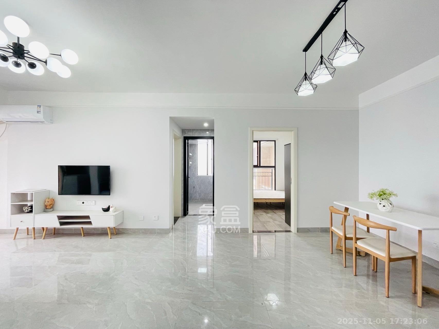 上园商住小区 2室2厅1卫 2700.0元/月 上园商住小区 2室2厅1卫 2700.0元/月室内图