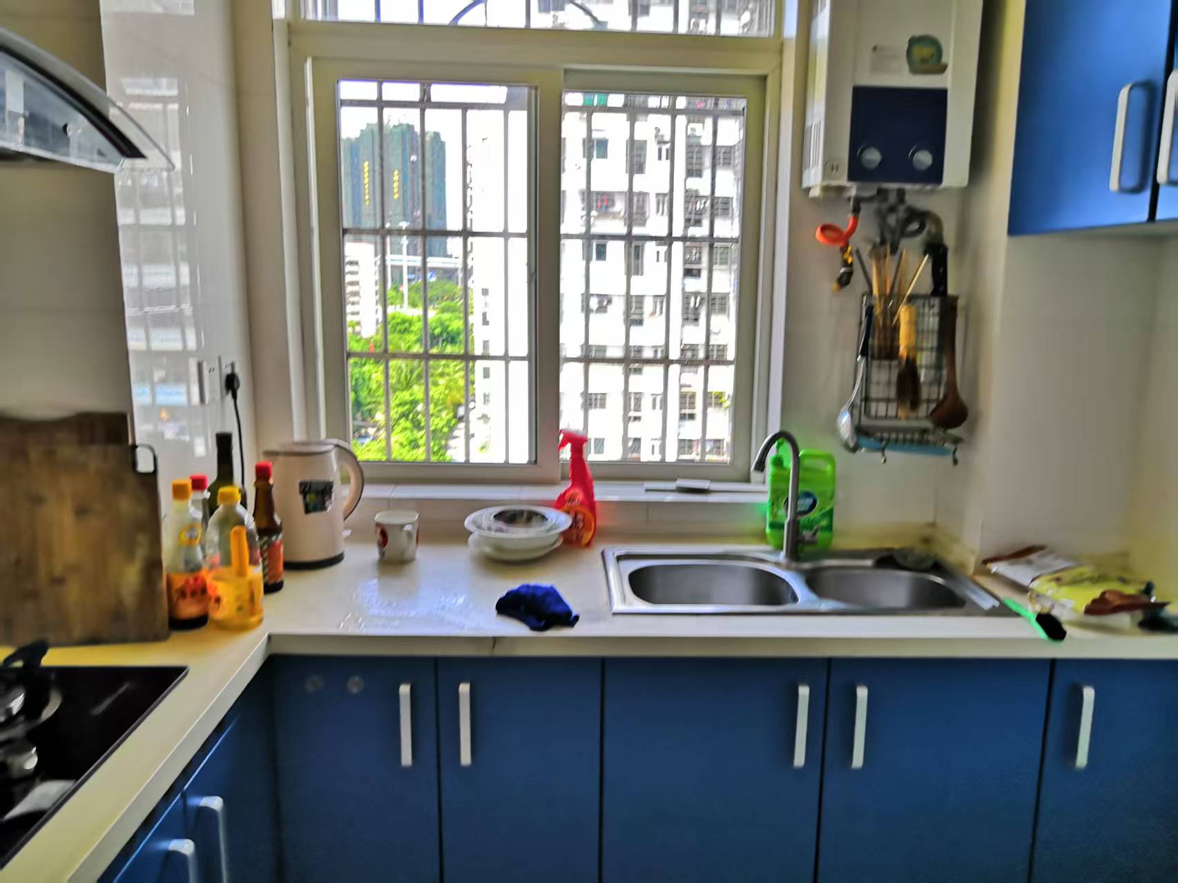 金银广场 3室2厅2卫 2200.0元/月 金银广场 3室2厅2卫 2200.0元/月室内图