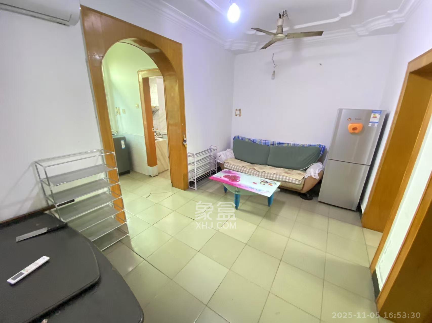 省交通科学研究院 2室1厅1卫 1200.0元/月 省交通科学研究院 2室1厅1卫 1200.0元/月室内图