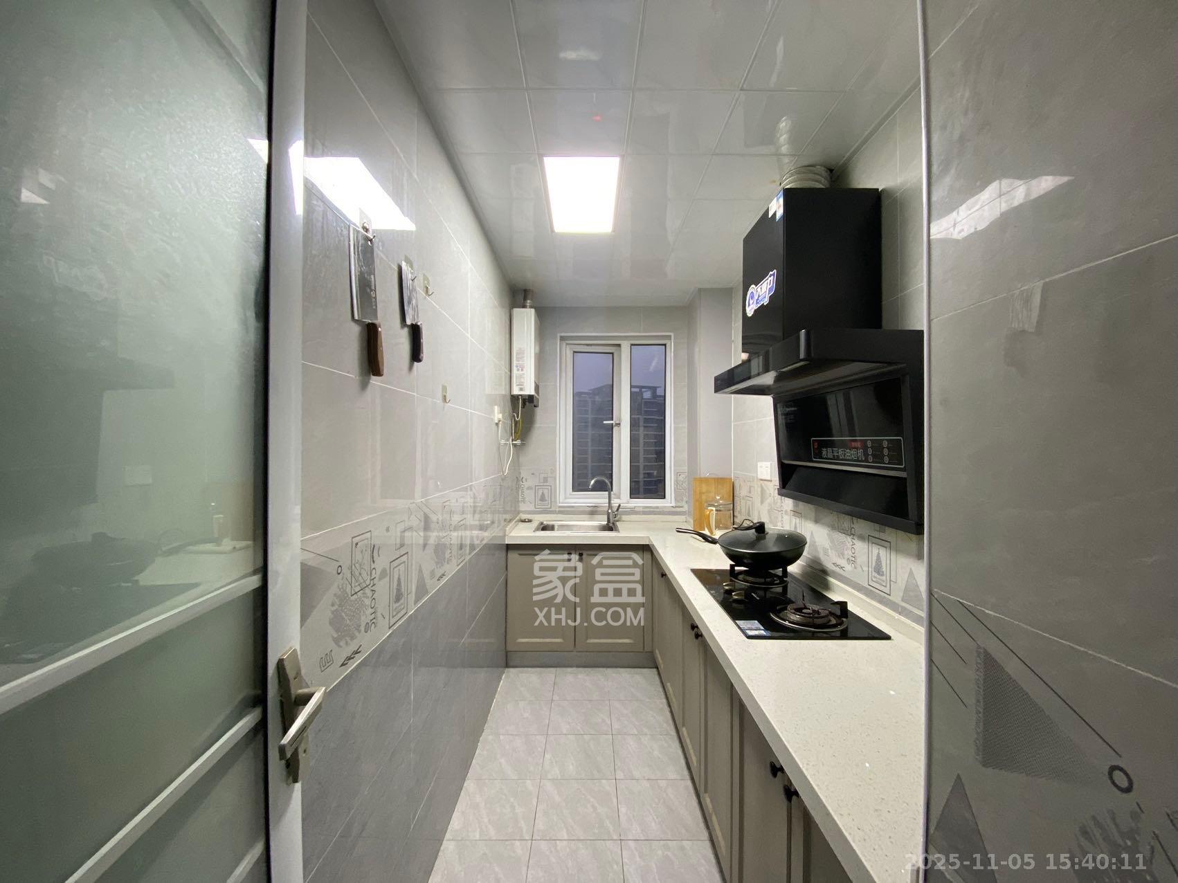 荣盛花语城  3室2厅1卫    2100.0元/月室内图