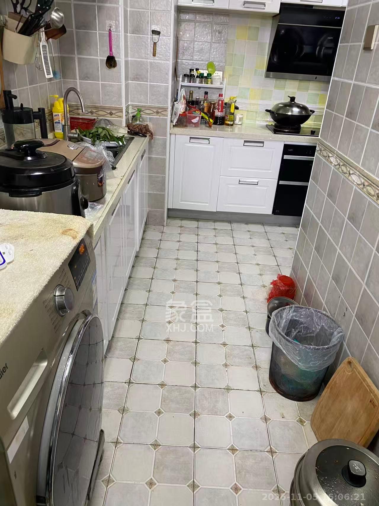 金茂梅溪湖  3室2厅2卫    3200.0元/月室内图