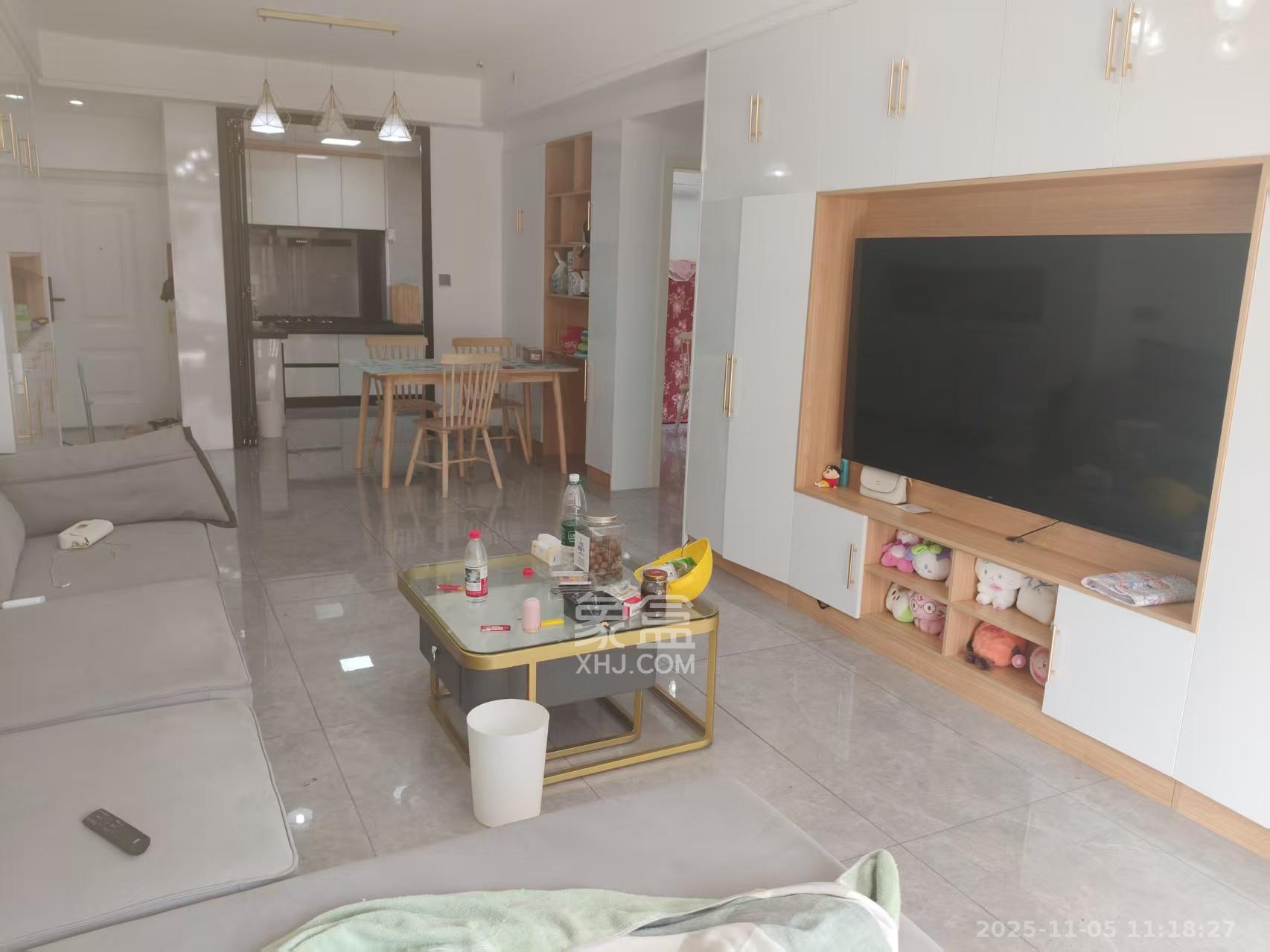 和润园三期 2室2厅1卫 2500.0元/月 和润园三期 2室2厅1卫 2500.0元/月室内图