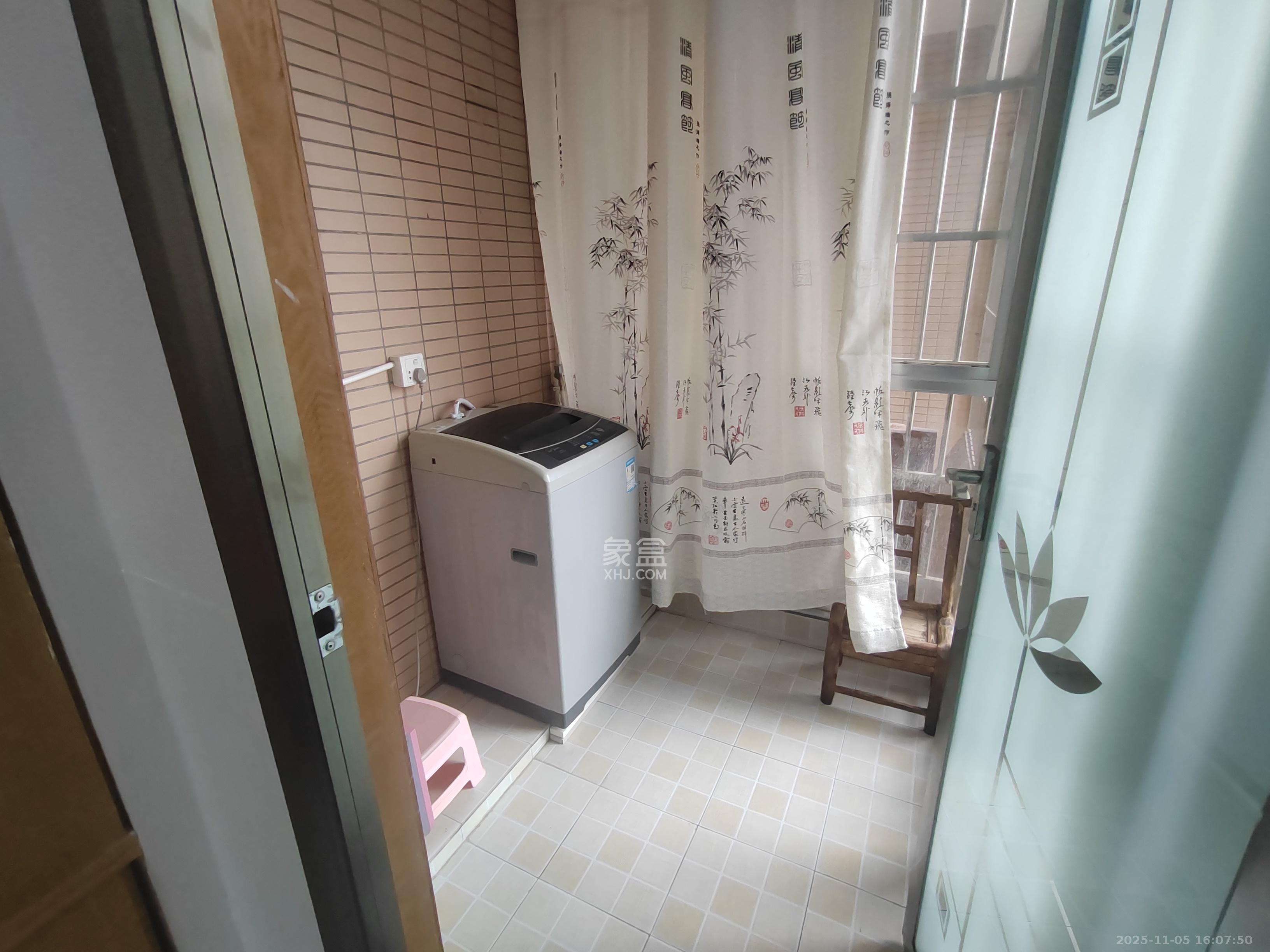 和沁园  1室0厅1卫    950.0元/月