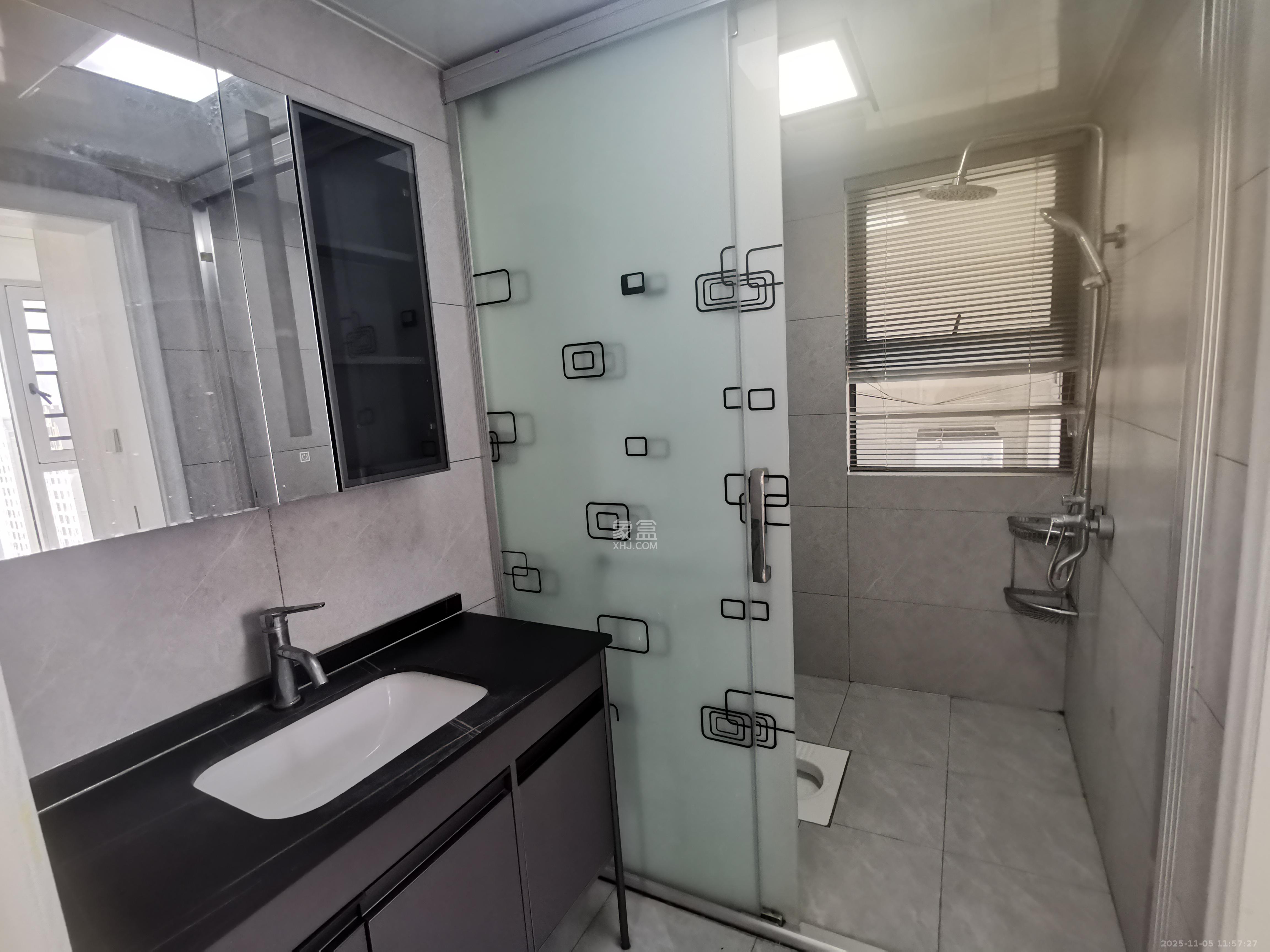 明发阅江悦府 3室2厅1卫 2200.0元/月 明发阅江悦府 3室2厅1卫 2200.0元/月室内图