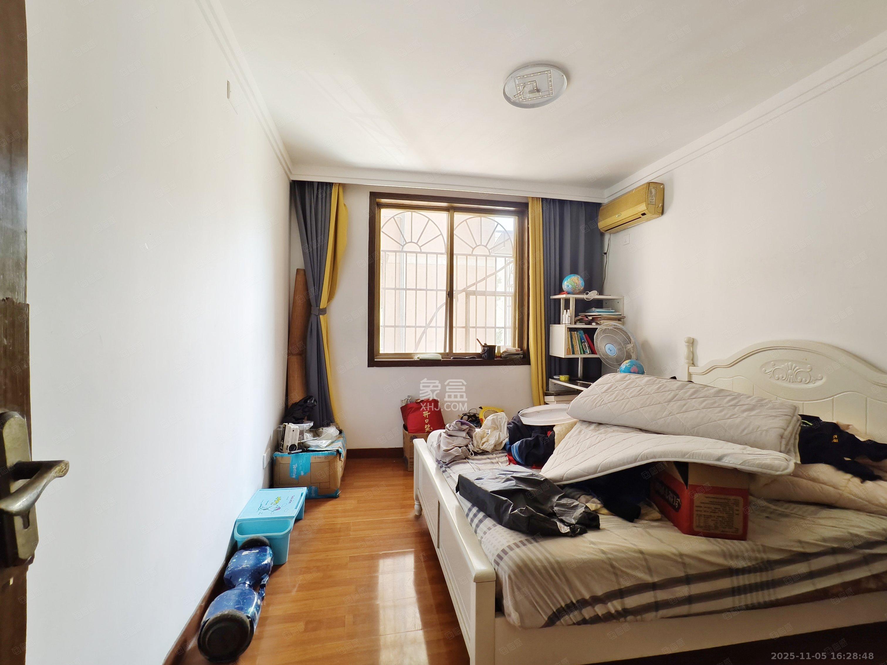 桔洲新苑（观沙岭）  3室2厅2卫    2200.0元/月室内图