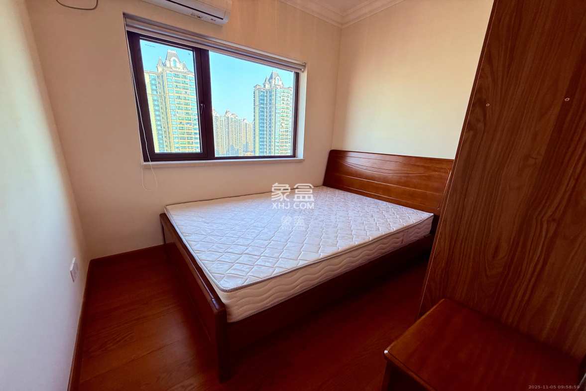 恒大雅苑 3室2厅2卫 3100.0元/月 恒大雅苑 3室2厅2卫 3100.0元/月室内图