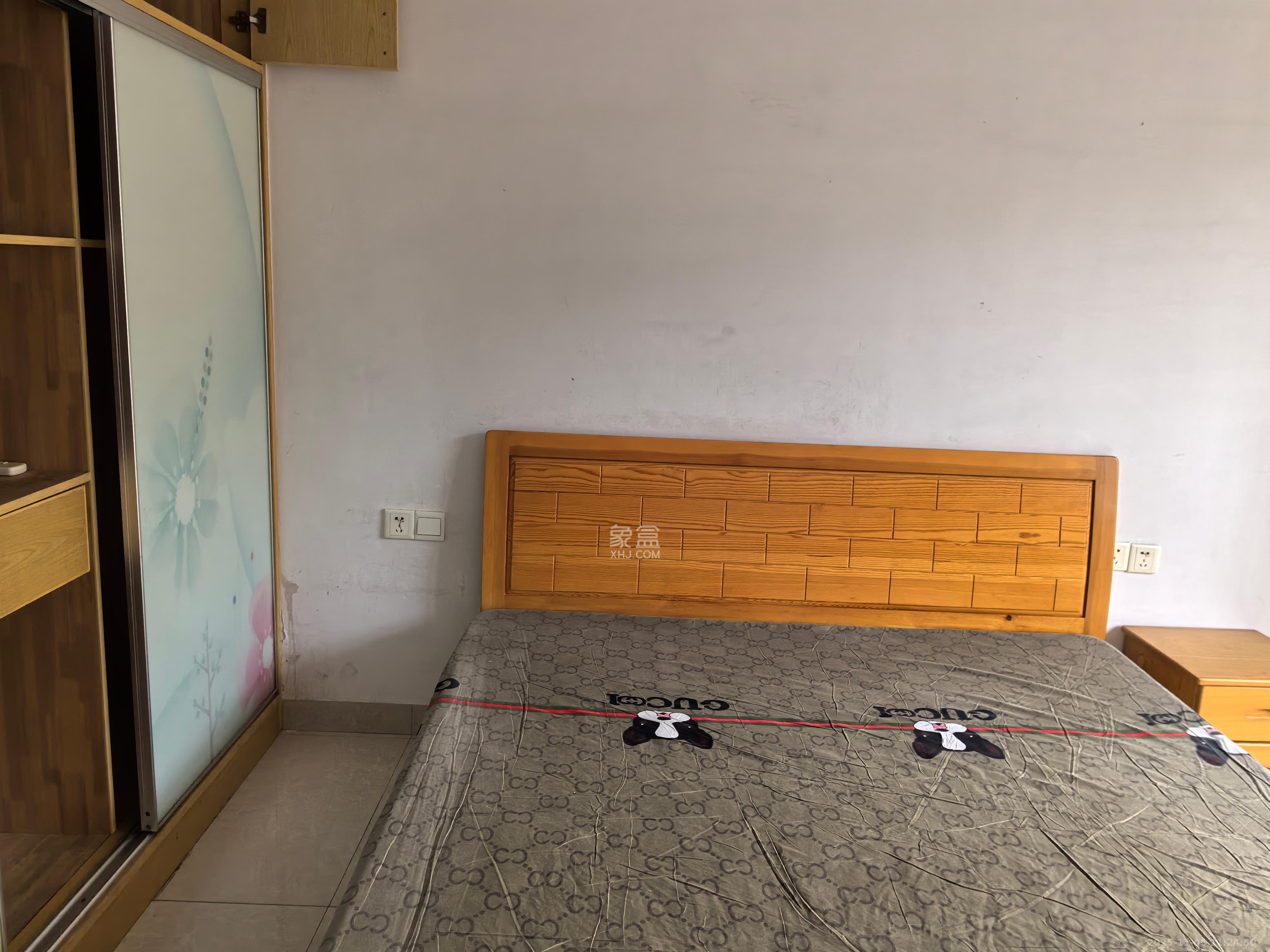 金峰小区北院(七里营社区) 3室2厅1卫 1800.0元/月 金峰小区北院(七里营社区) 3室2厅1卫 1800.0元/月室内图