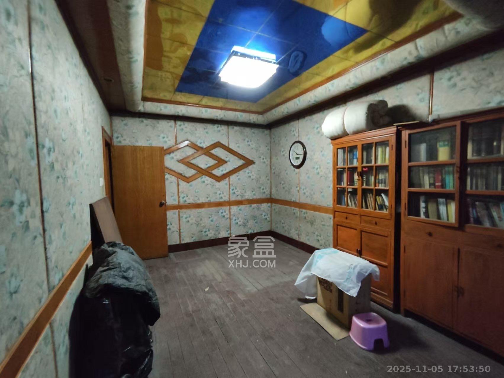 雅泰花园  2室1厅1卫    1800.0元/月室内图