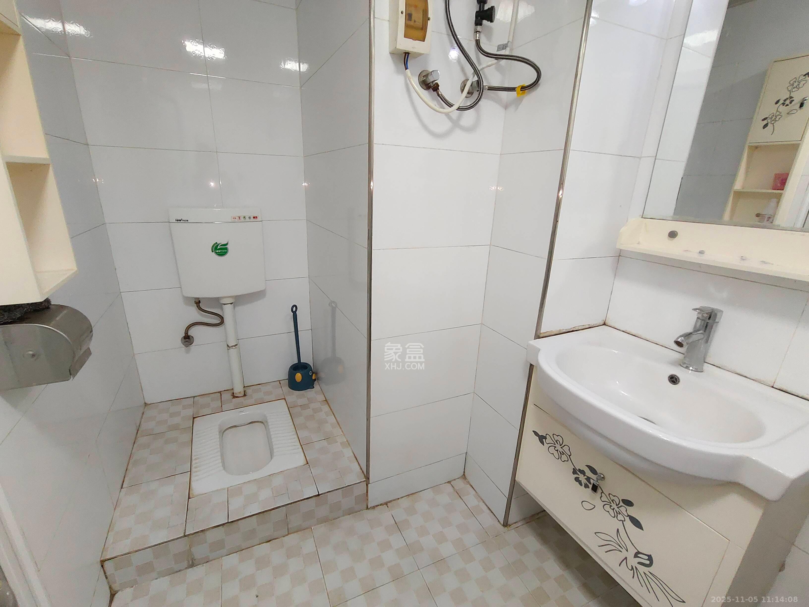 融圣国际  1室1厅1卫    1700.0元/月室内图