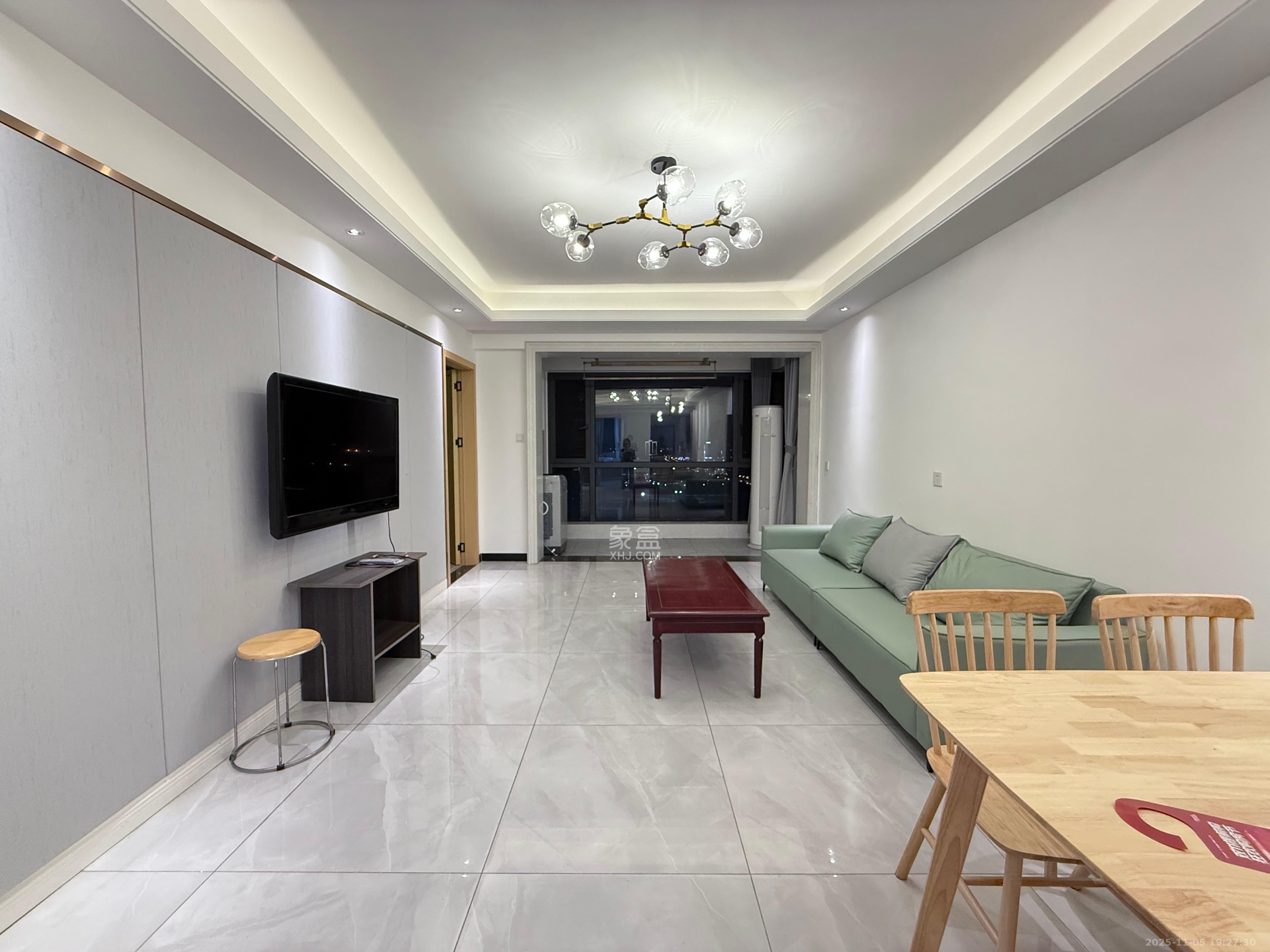 尚鑫海悦（新长海尚海城）  3室2厅1卫    2200.0元/月