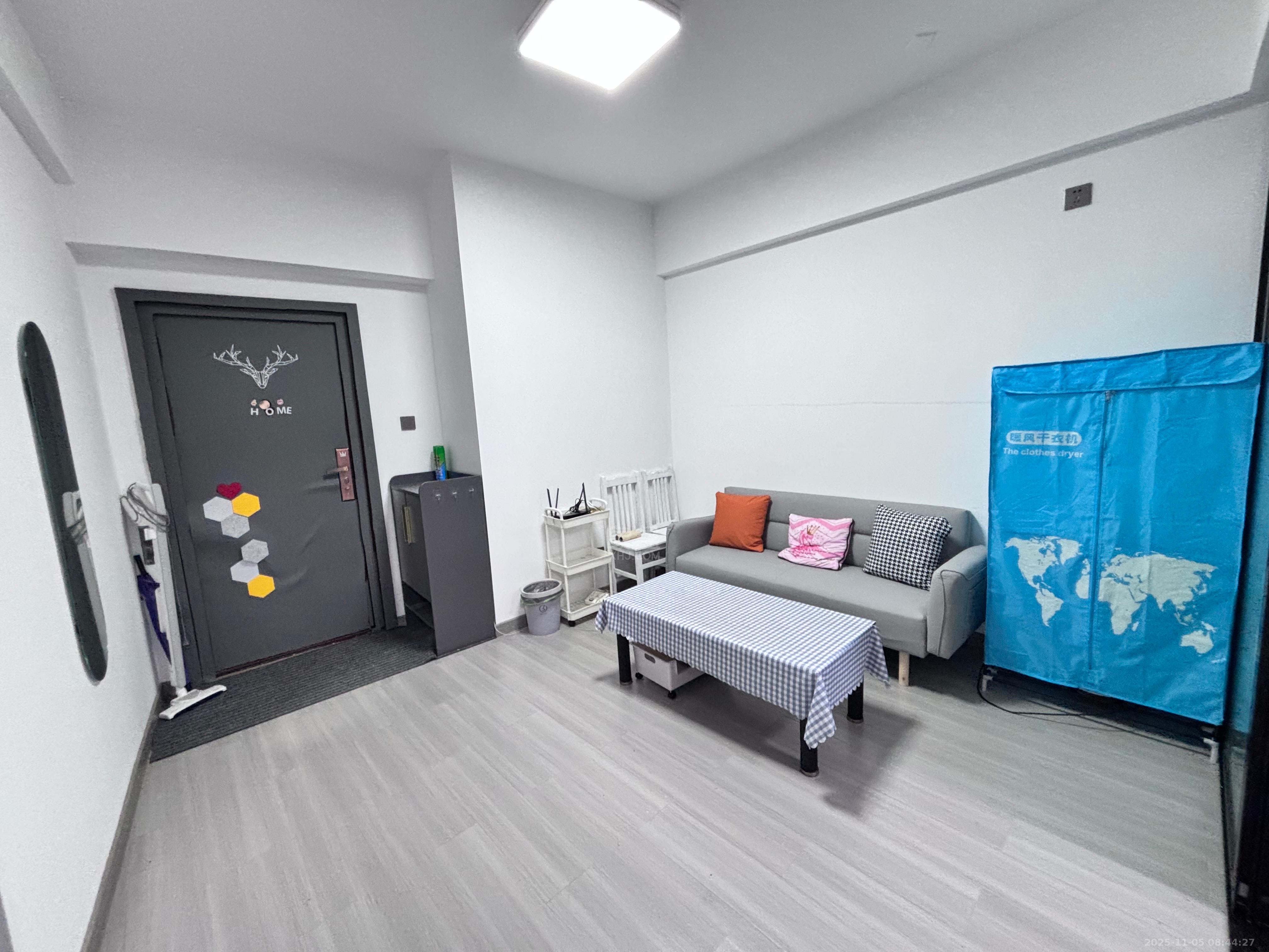 现代城 1室1厅1卫 1200.0元/月 现代城 1室1厅1卫 1200.0元/月室内图