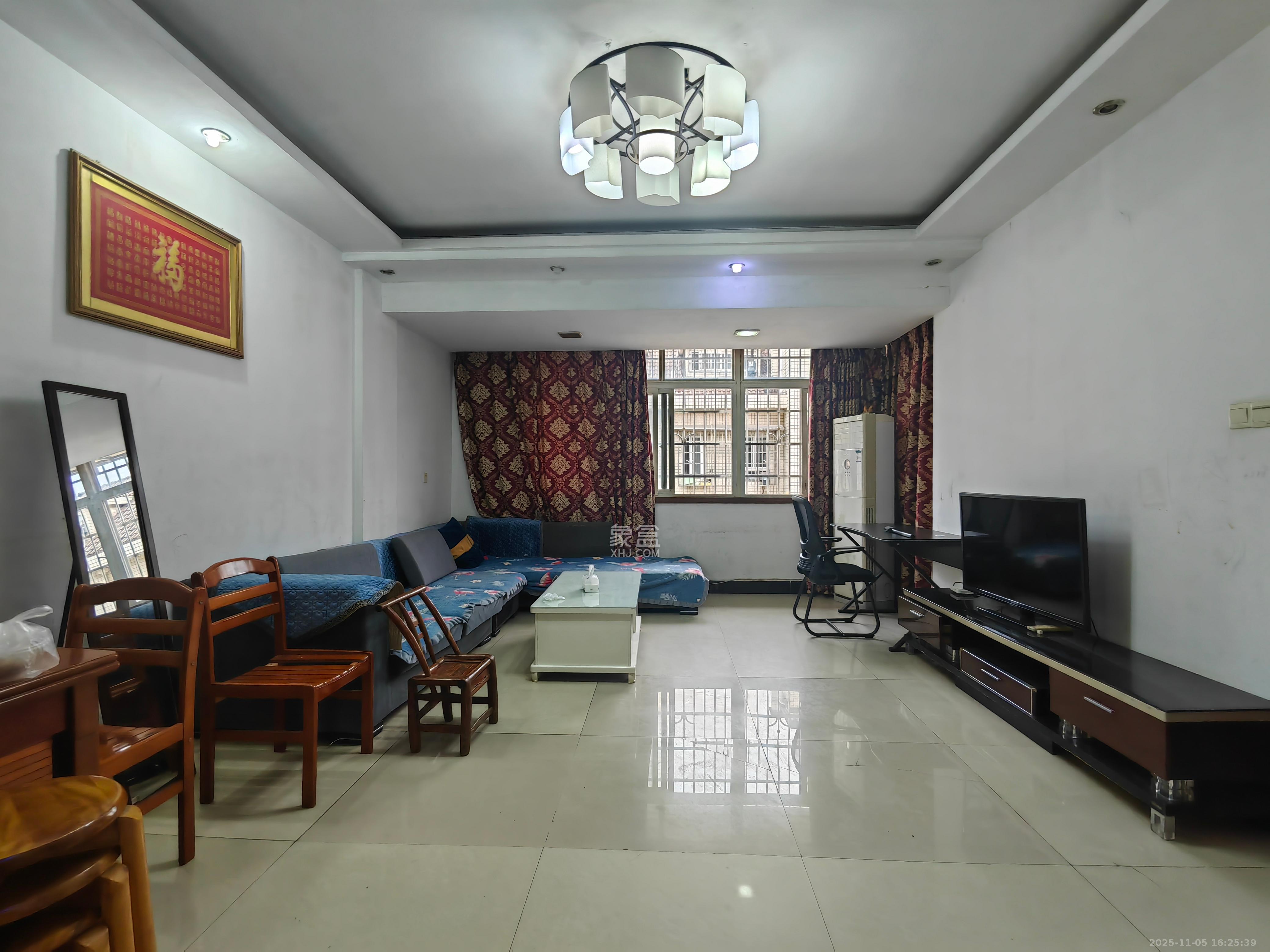 高桥新二号小区  2室1厅1卫    3500.0元/月