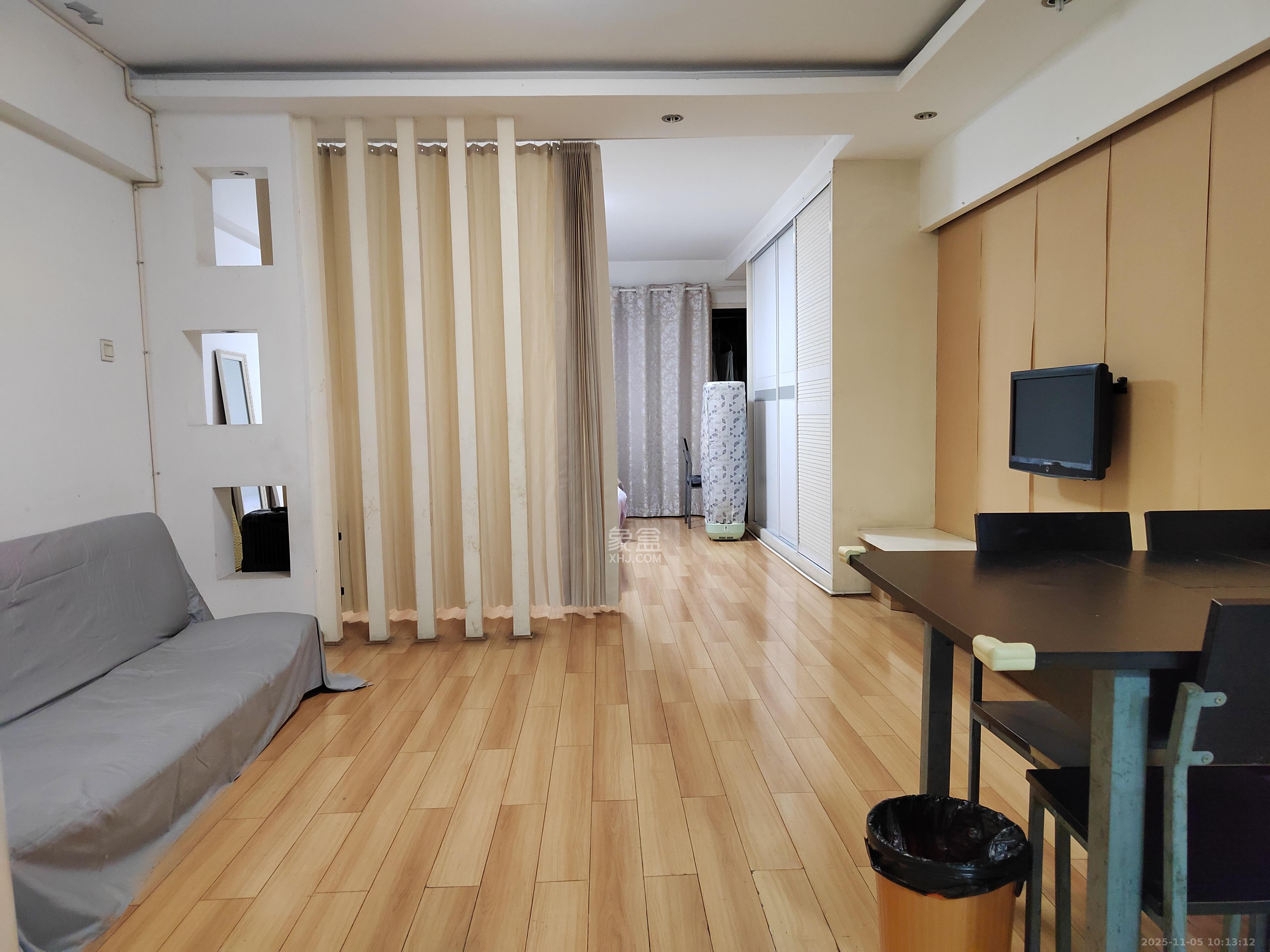 阳光100二期 1室1厅1卫 1600.0元/月 阳光100二期 1室1厅1卫 1600.0元/月室内图