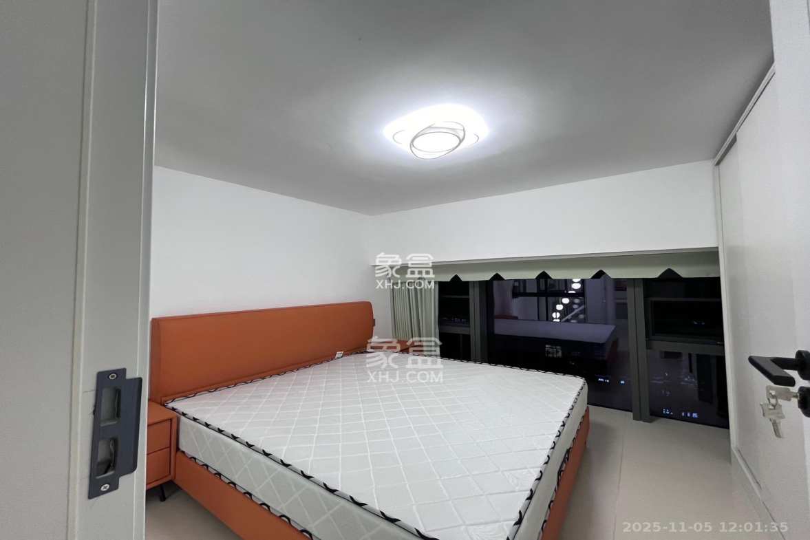 卓越中寰 2室2厅1卫 2600.0元/月 卓越中寰 2室2厅1卫 2600.0元/月室内图