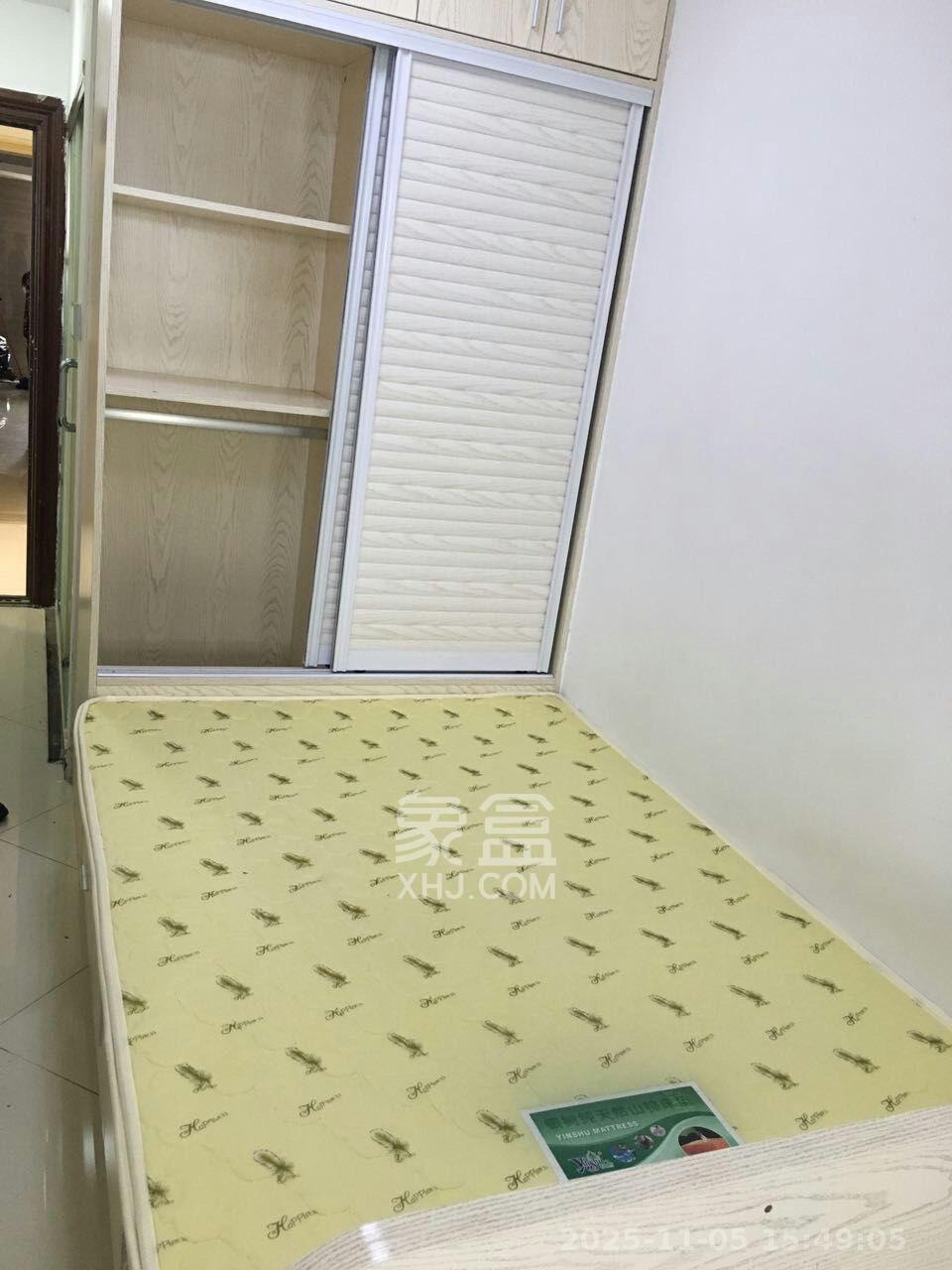 保利麓谷林语I区  1室1厅1卫    1100.0元/月室内图