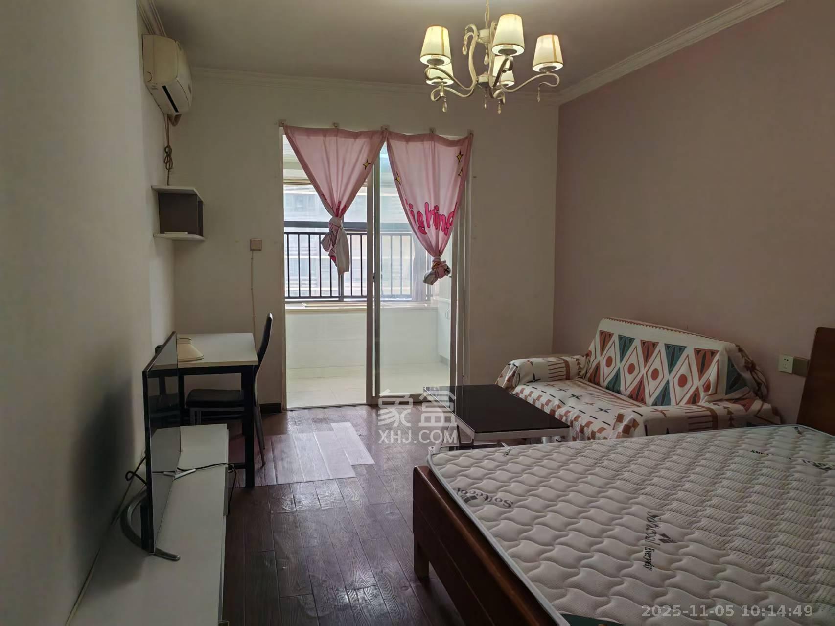 蓝湾国际广场 1室1厅1卫 1600.0元/月 蓝湾国际广场 1室1厅1卫 1600.0元/月室内图