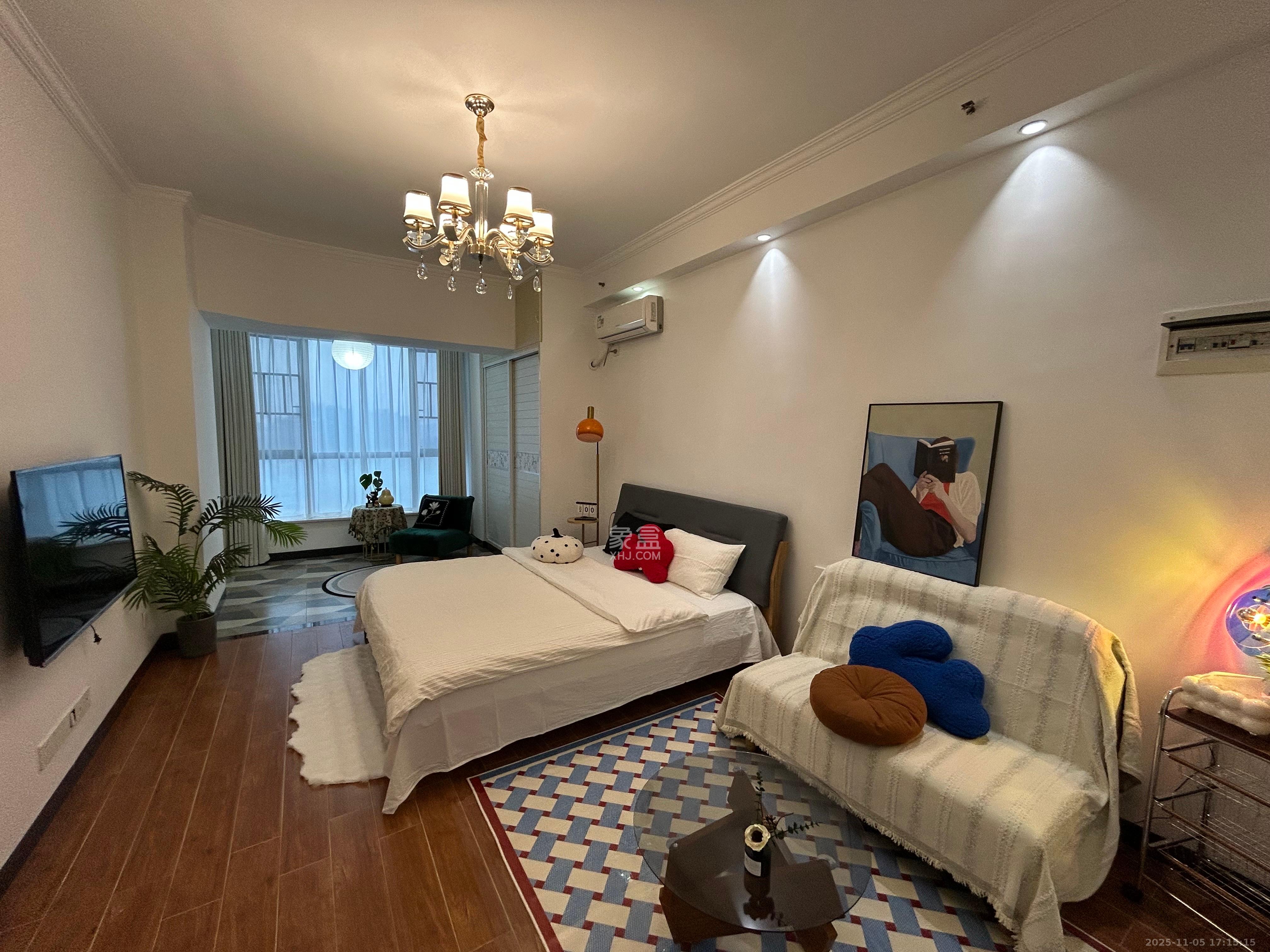 梅溪国际公寓（步步高新天地）  1室1厅1卫    2000.0元/月室内图