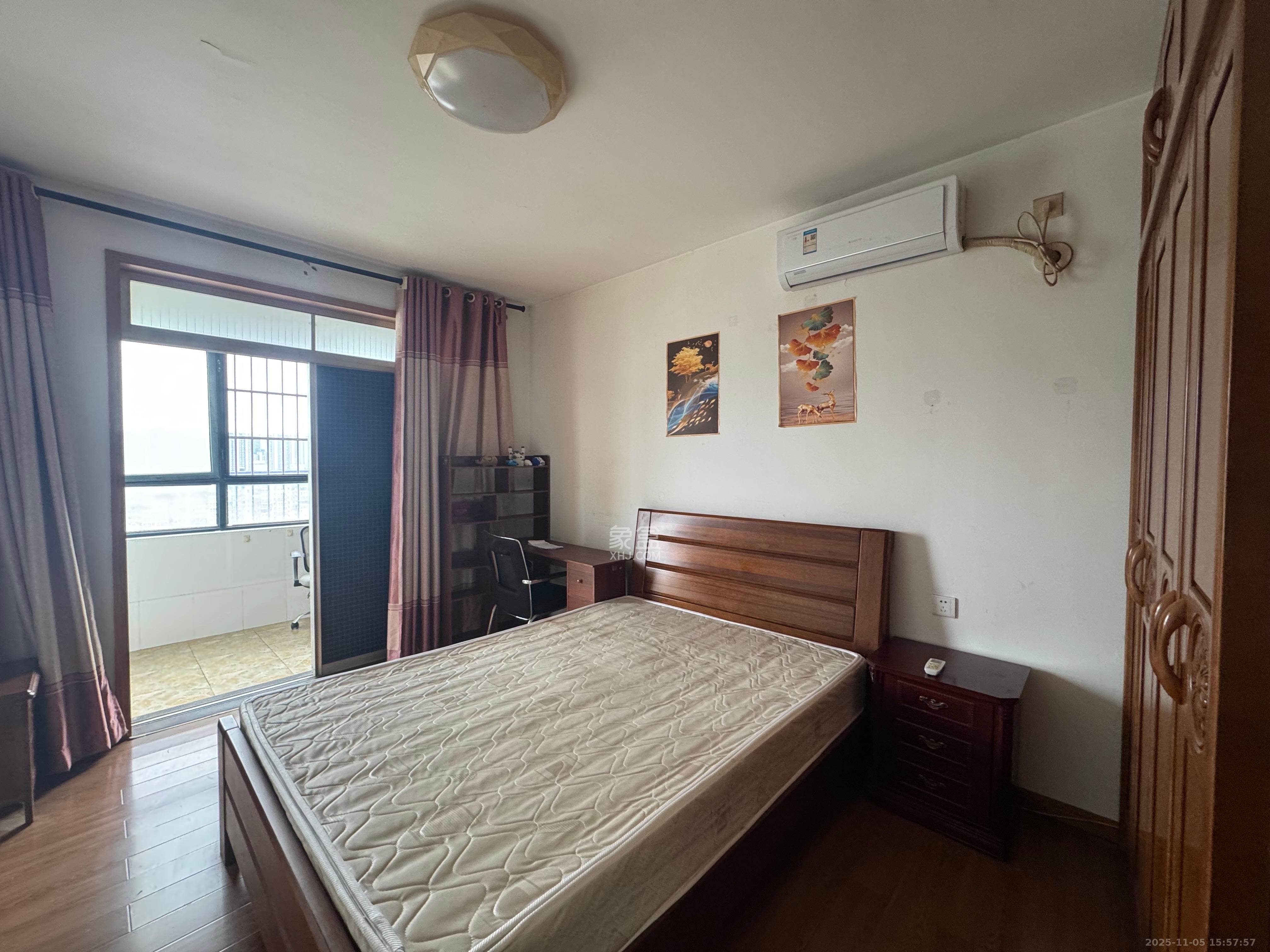 南国新城  1室1厅1卫    2000.0元/月室内图