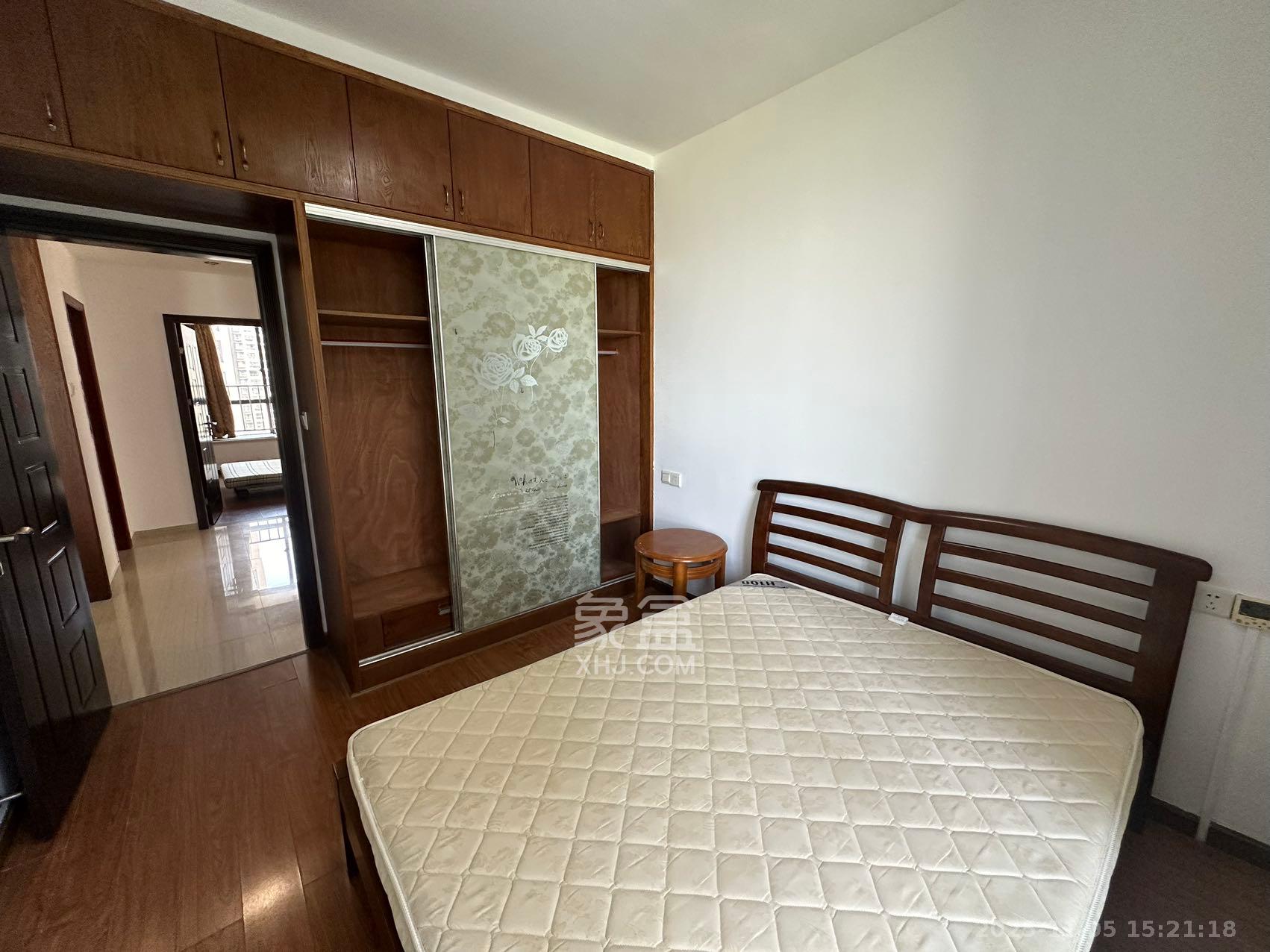 湘江世纪城临江苑  4室2厅2卫    3500.0元/月室内图