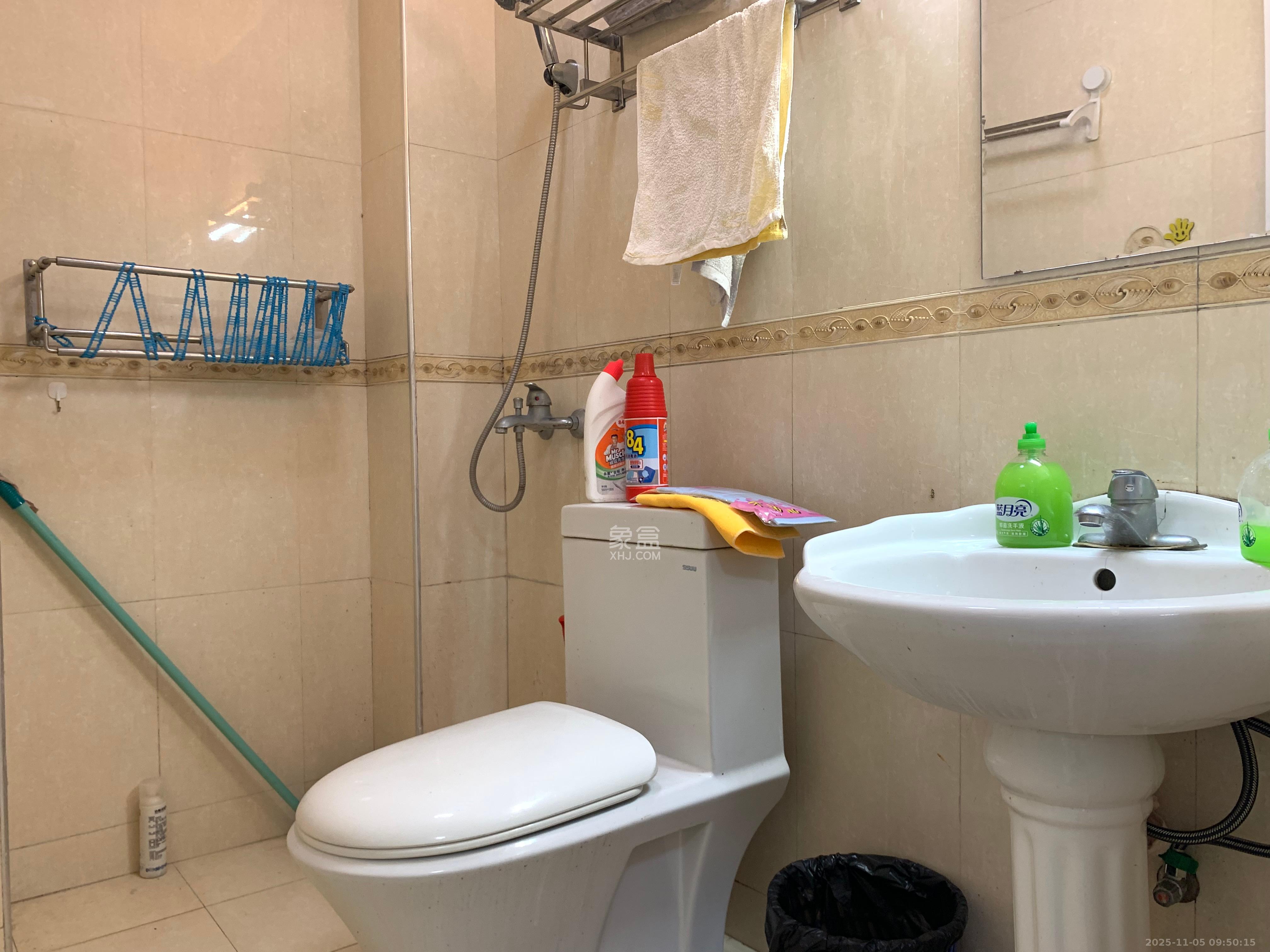 莱茵城  2室2厅1卫    1800.0元/月室内图